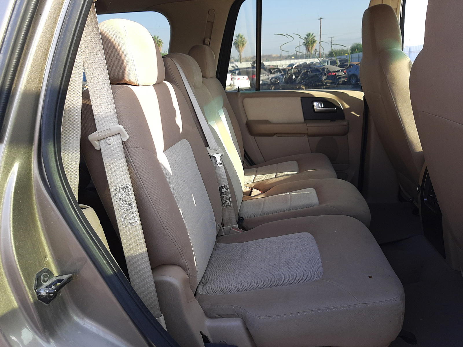 Photo 6 from auction – 2003 FORD EXPEDITION with VIN 1FMRU15W23LA87509