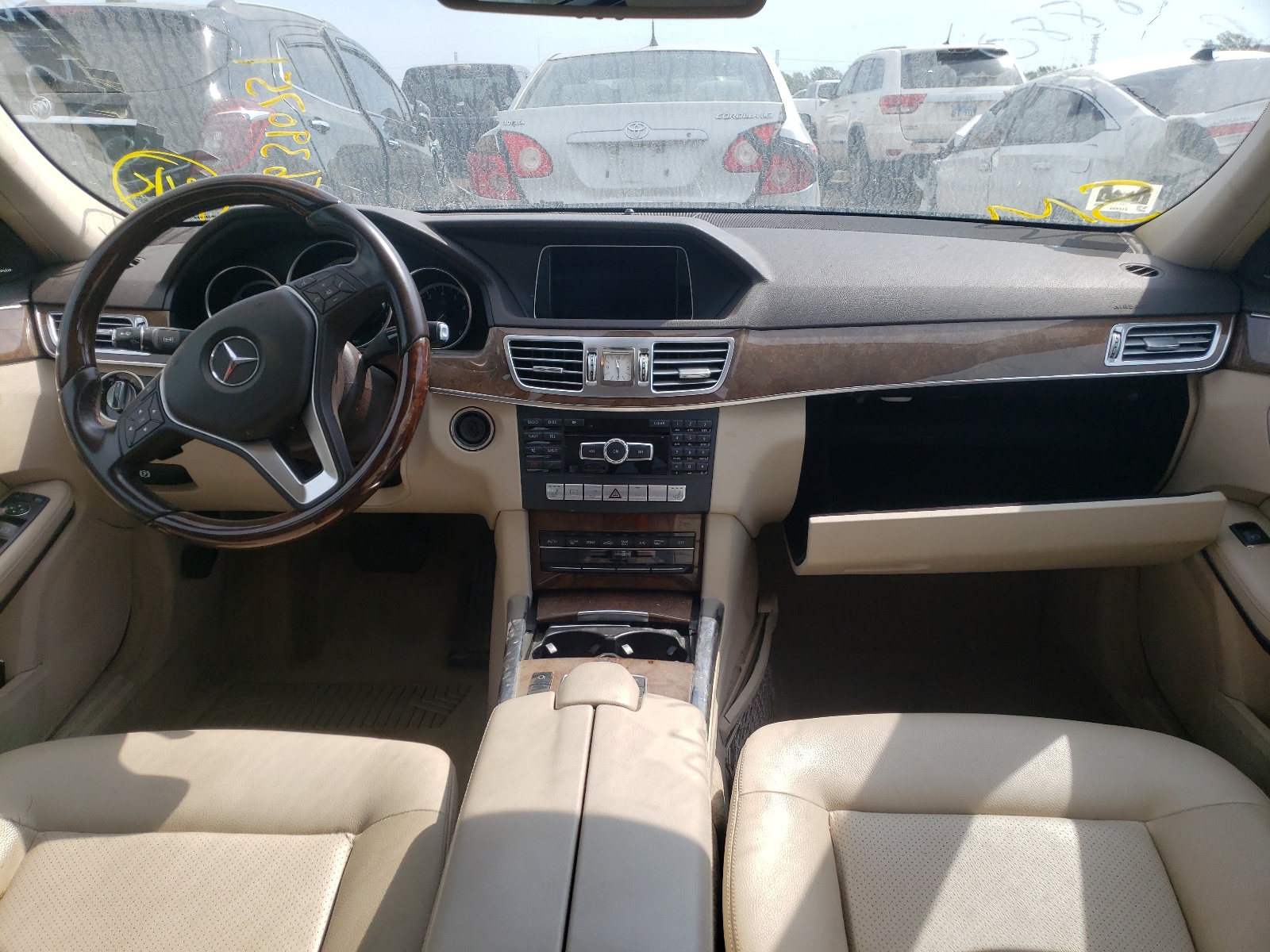 Photo 9 from auction – 2014 MERCEDES-BENZ E 350 4MAT with VIN WDDHF8JB0EA910433