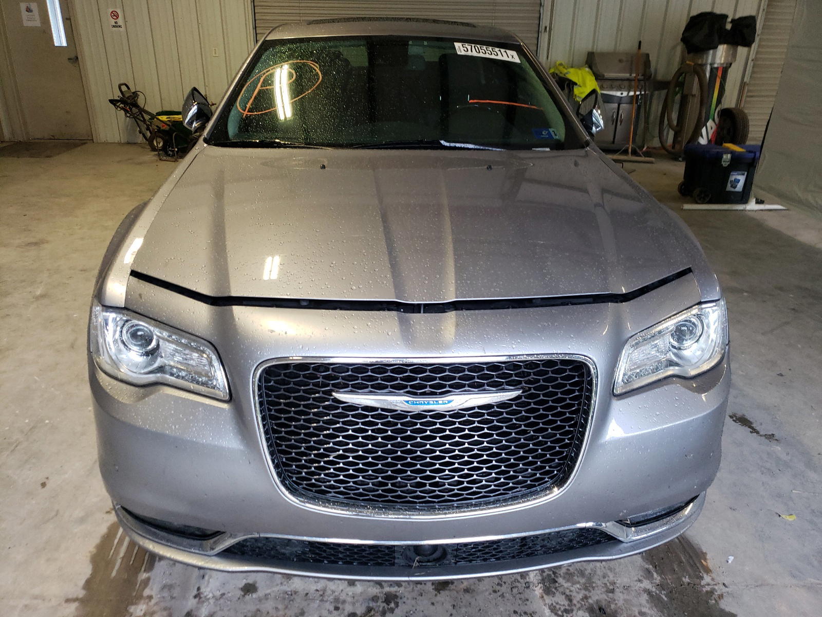 Photo 9 from auction – 2017 CHRYSLER 300C with VIN 2C3CCAKG2HH571294