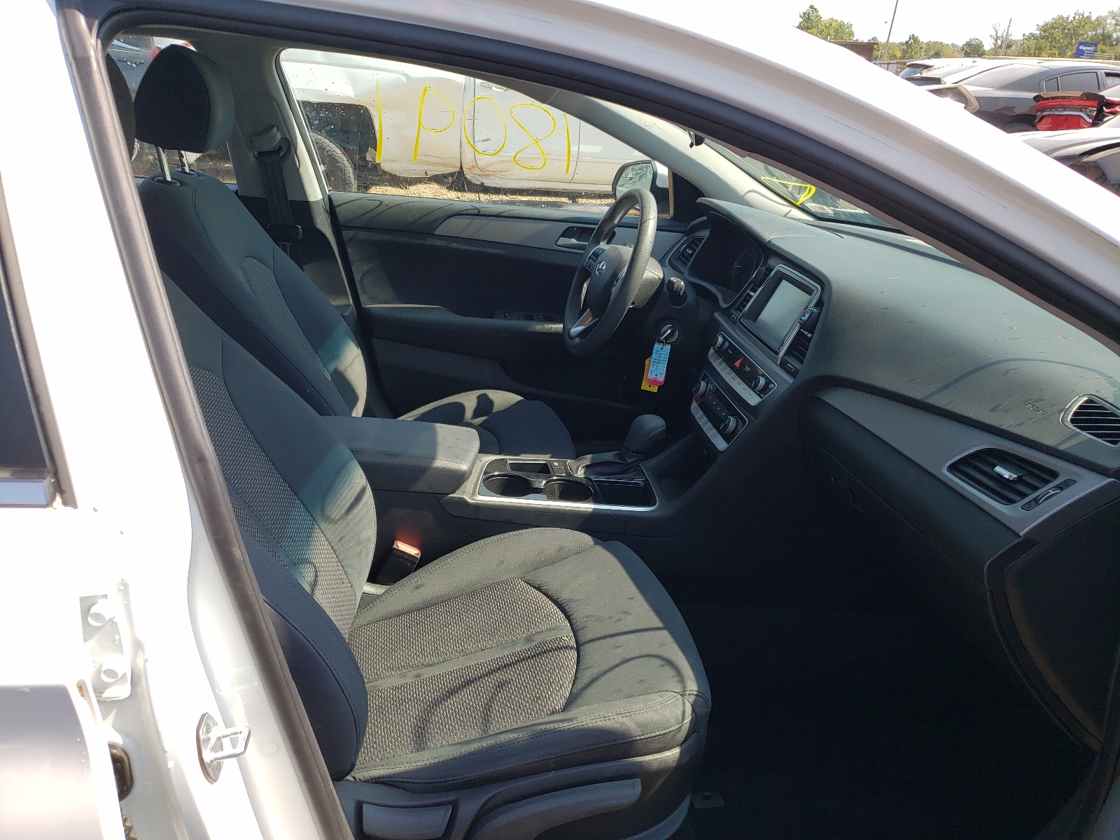 Photo 5 from auction – 2018 HYUNDAI SONATA SE with VIN 5NPE24AF4JH657642