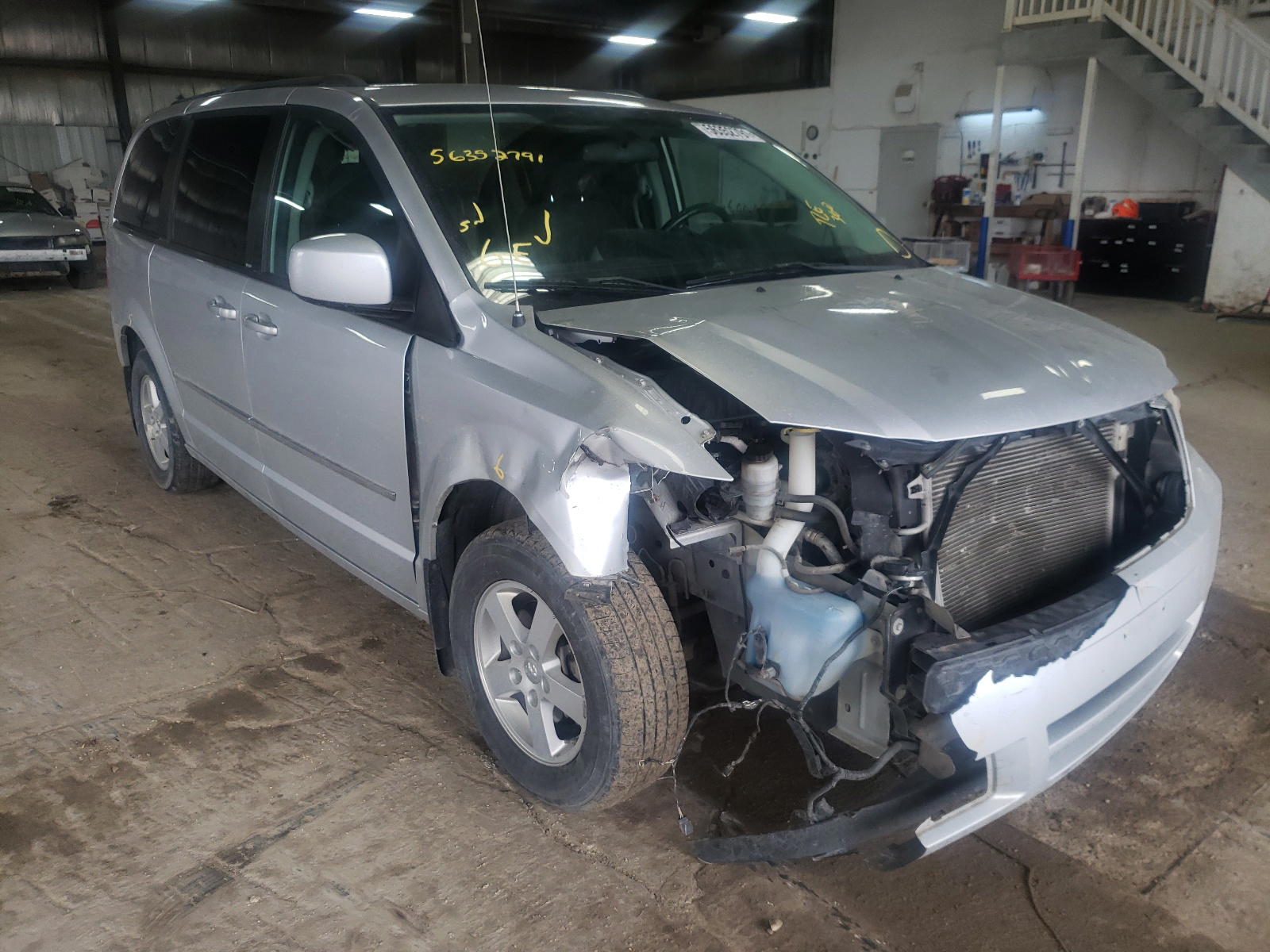 DODGE GRAND CARA 2010 with VIN 2D4RN5D11AR496851 - Photo from auction