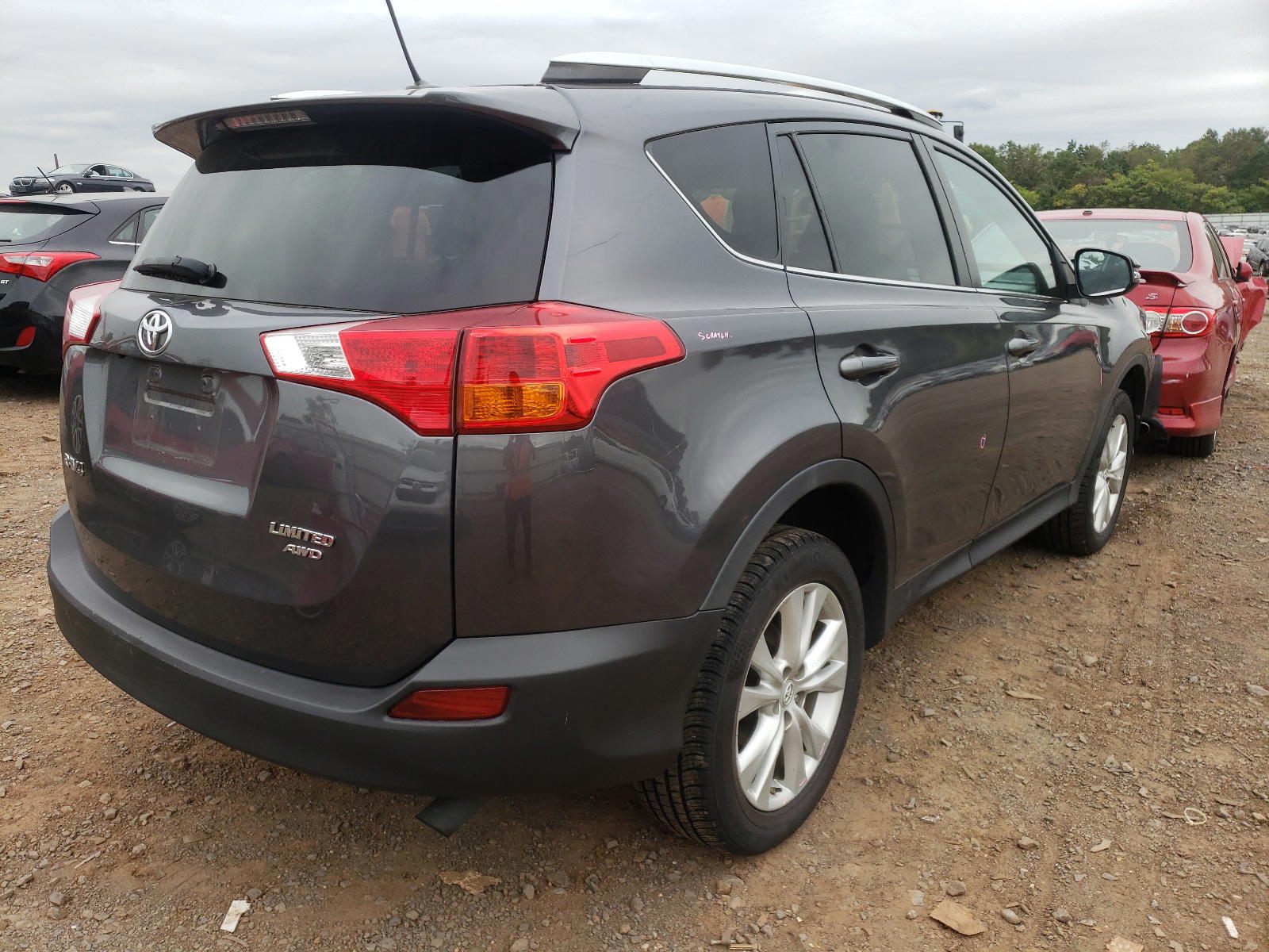 Photo 4 from auction – 2014 TOYOTA RAV4 LIMIT with VIN 2T3DFREV0EW176493