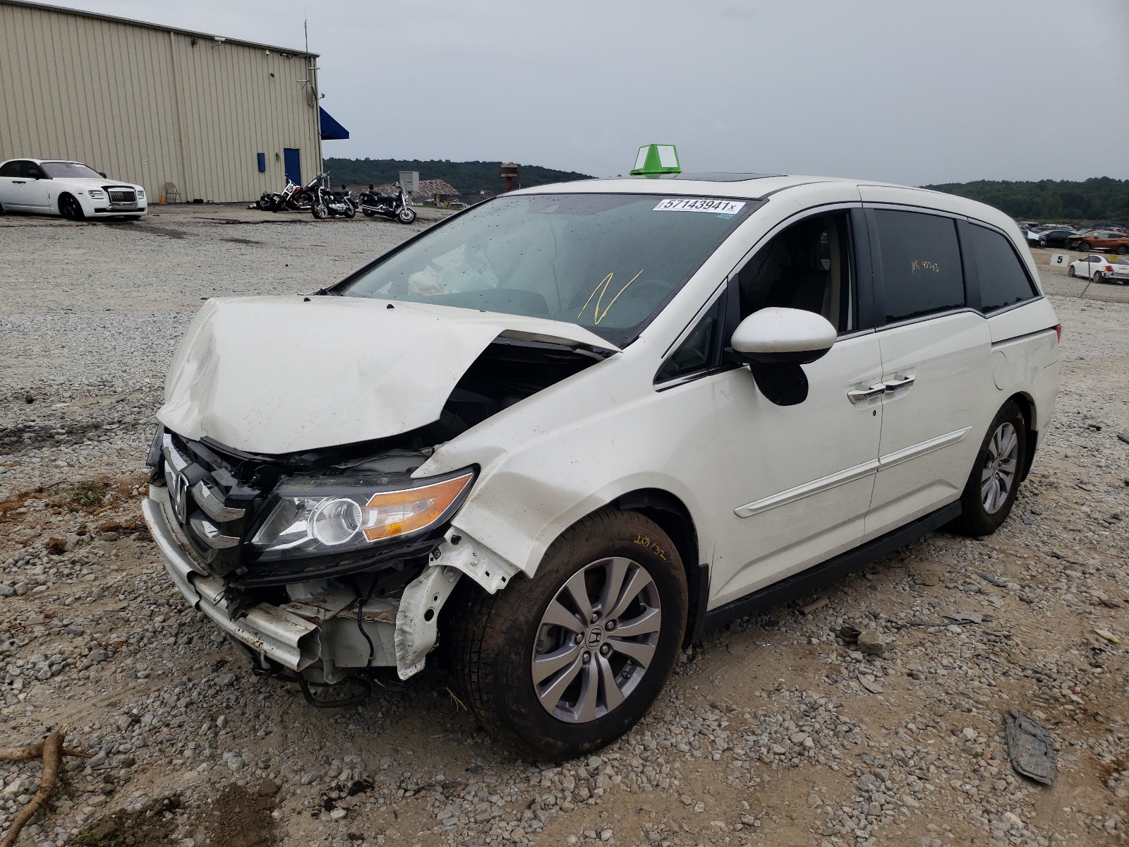 Photo 2 from auction – 2017 HONDA ODYSSEY EX with VIN 5FNRL5H60HB026860