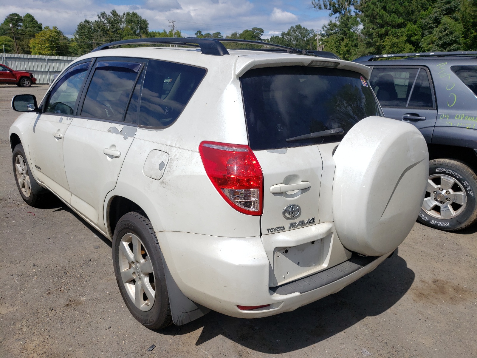 Photo 3 from auction – 2007 TOYOTA RAV4 LIMIT with VIN JTMZD34V775073995