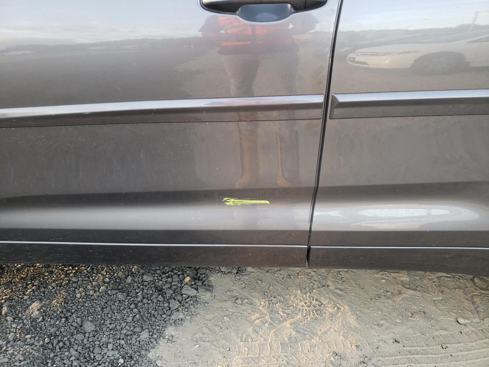 Photo 9 from auction – 2018 TOYOTA HIGHLANDER with VIN 5TDBZRFH3JS882845