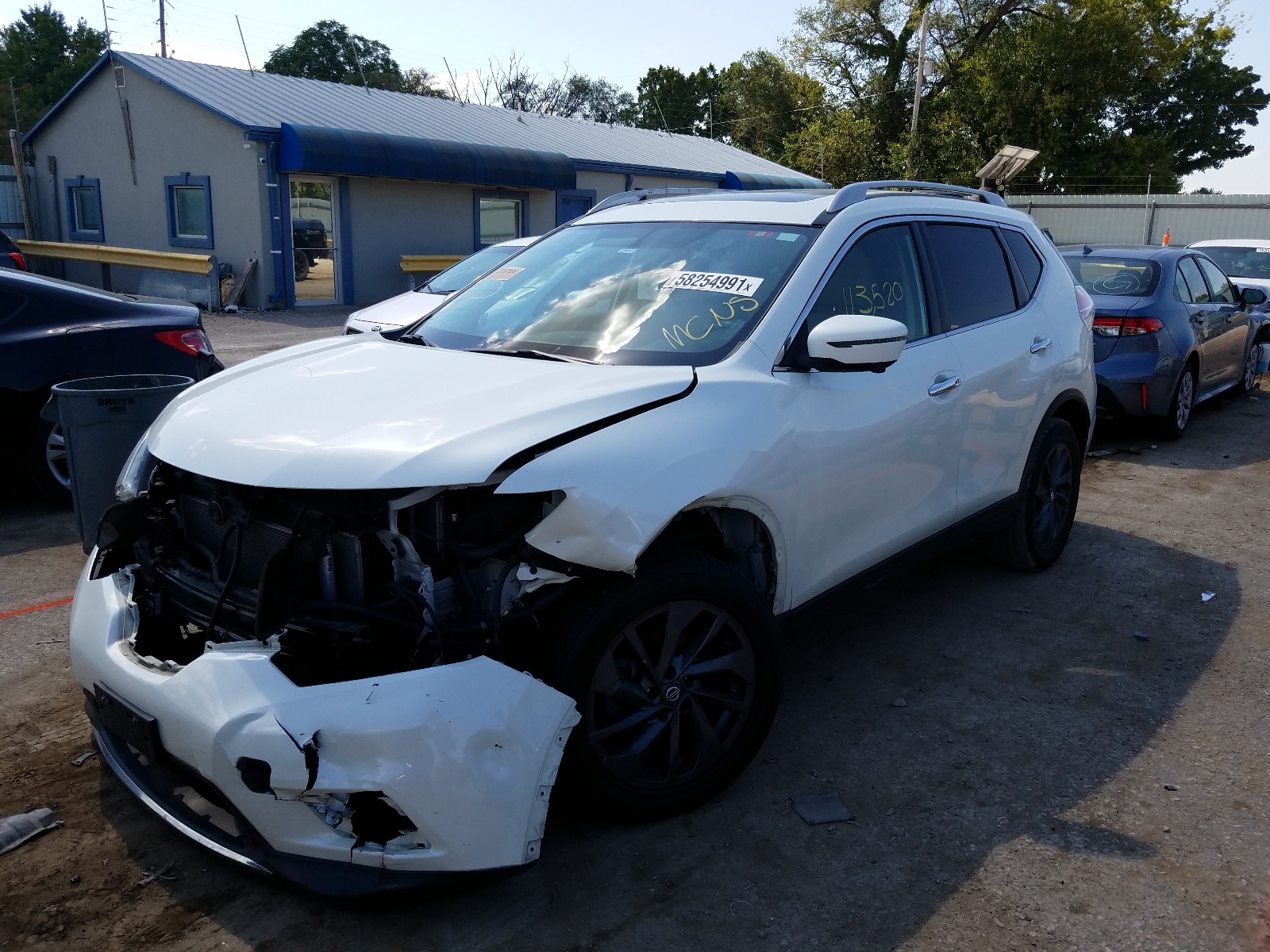 Photo 2 from auction – 2016 NISSAN ROGUE S with VIN 5N1AT2MV8GC811451