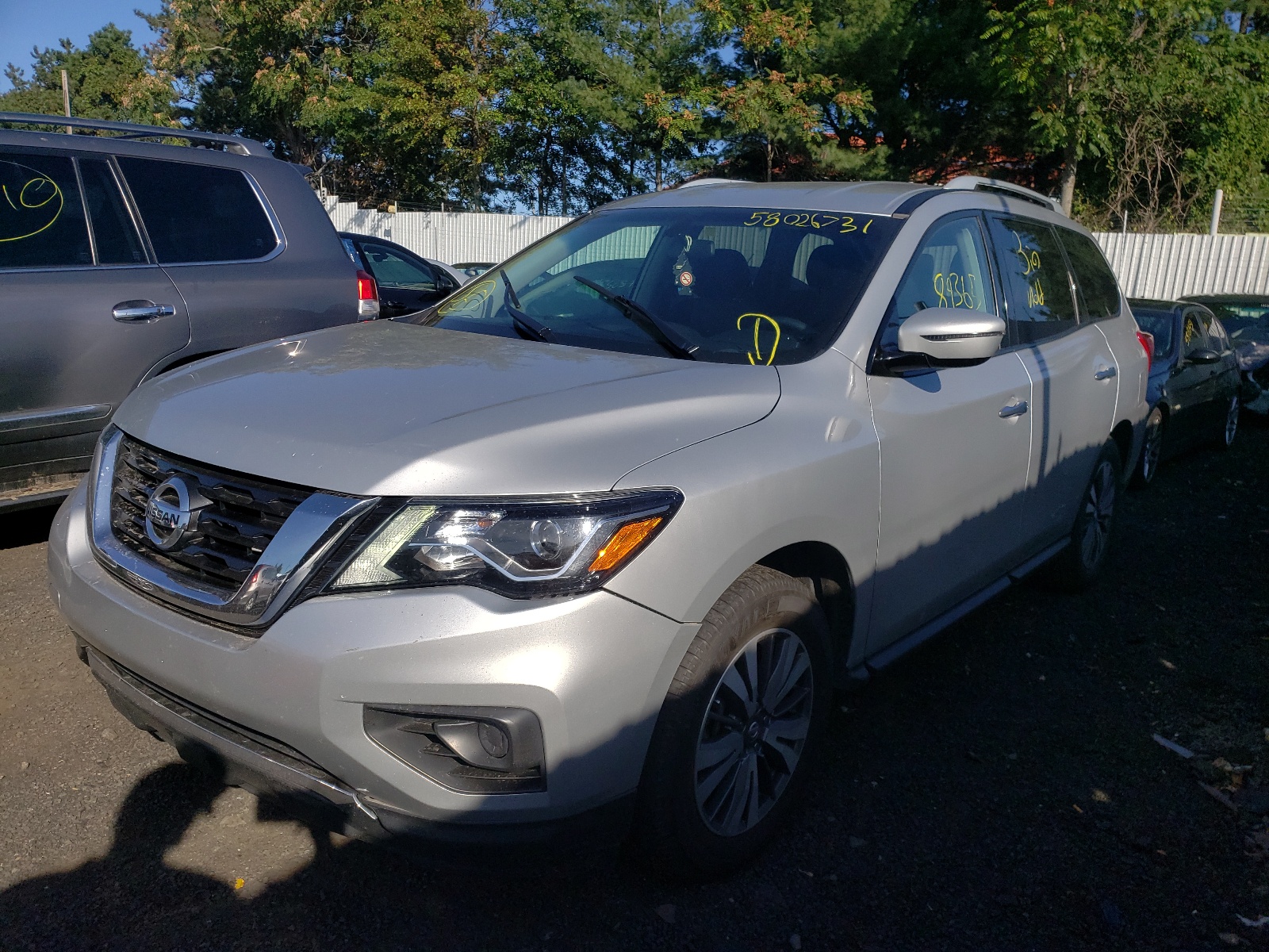 Zdjęcie 2 z aukcji – 2017 NISSAN PATHFINDER z VIN 5N1DR2MN4HC653283