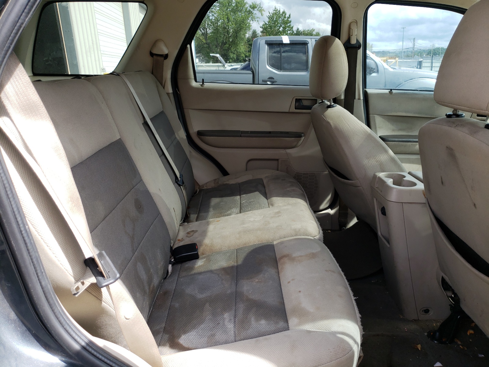 Photo 6 from auction – 2008 FORD ESCAPE XLT with VIN 1FMCU931X8KB14383