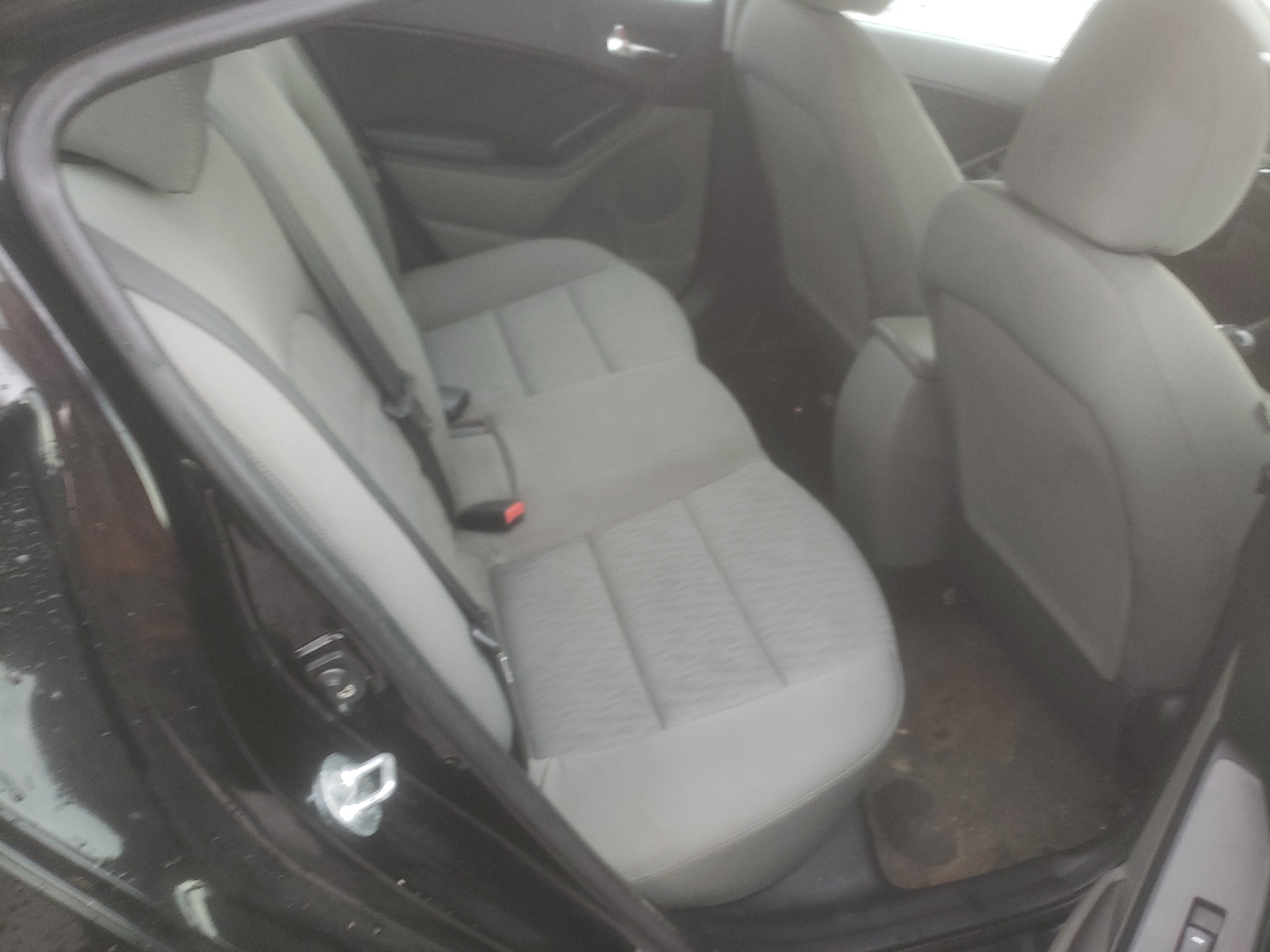 Photo 6 from auction – 2015 KIA FORTE LX with VIN KNAFK4A6XF5422803