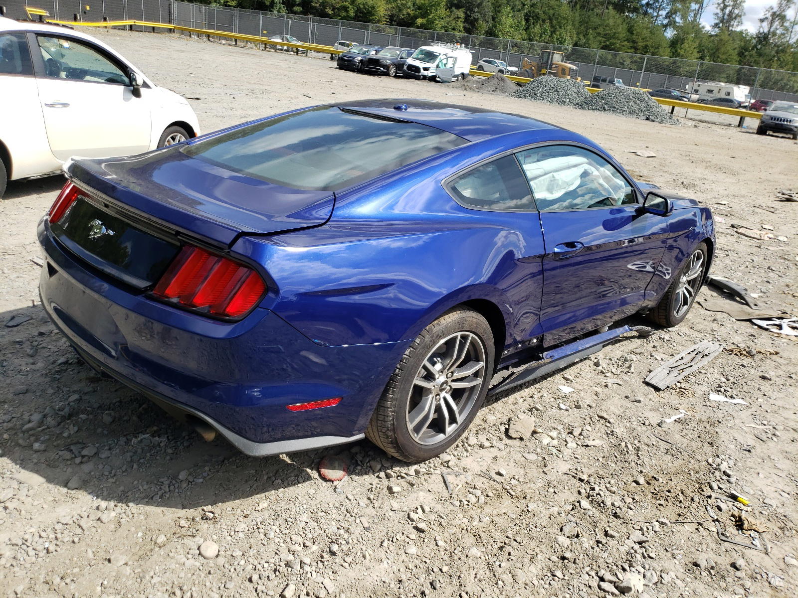 Photo 4 from auction – 2015 FORD MUSTANG with VIN 1FA6P8TH7F5317376