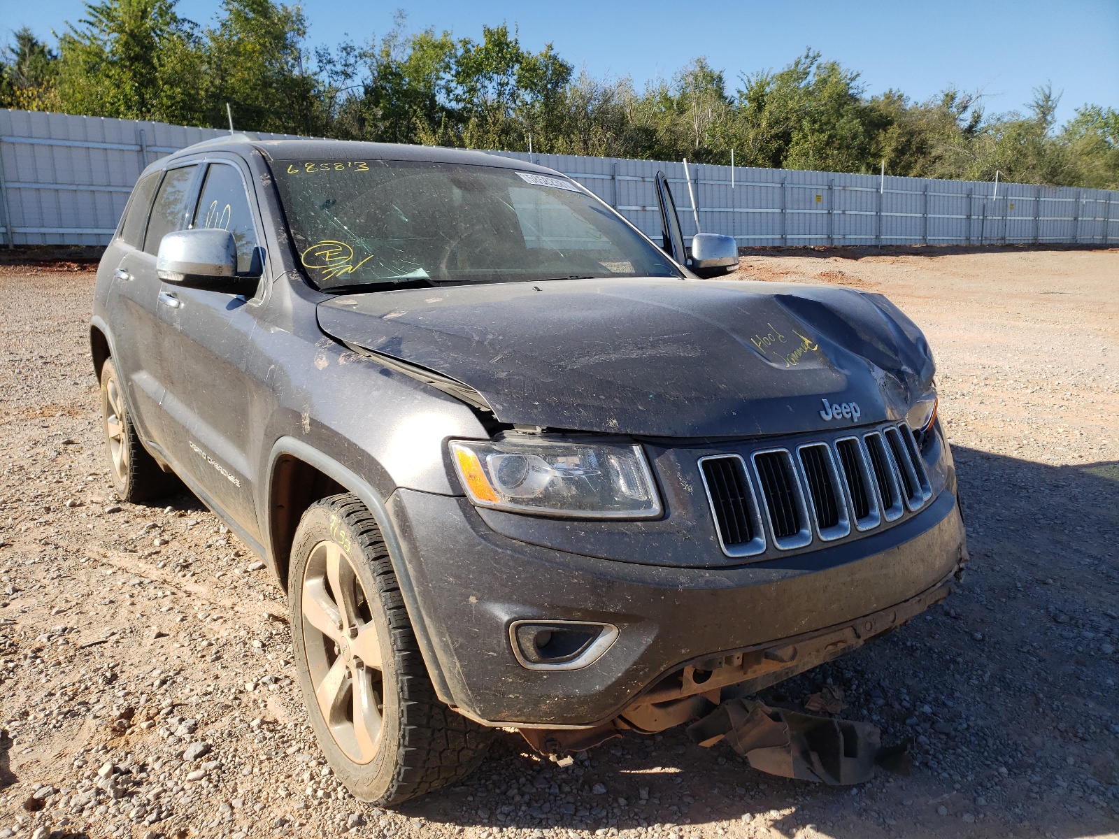 JEEP GRAND CHER 2015 with VIN 1C4RJFBGXFC685813 - Photo from auction