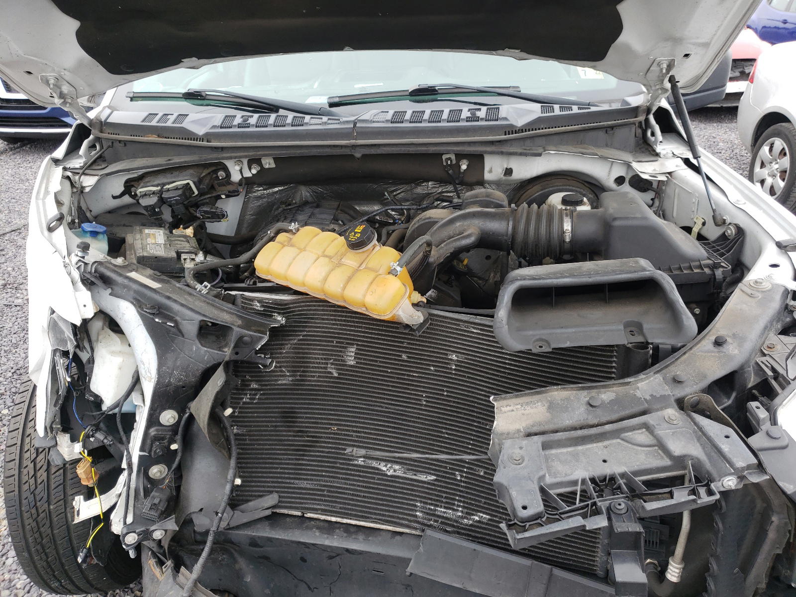 Photo 7 from auction – 2015 FORD F150 SUPER with VIN 1FTEX1C83FFC04127