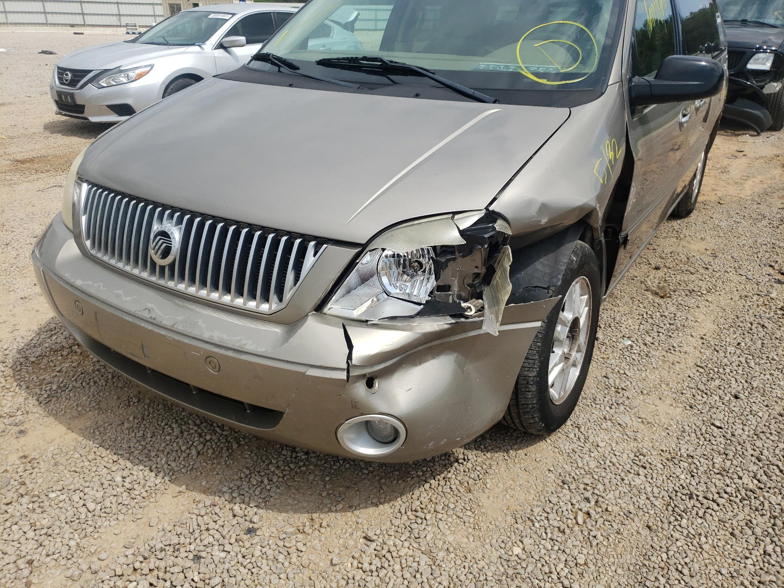 Photo 9 from auction – 2004 MERCURY MONTEREY with VIN 2MRZA20214BJ15564