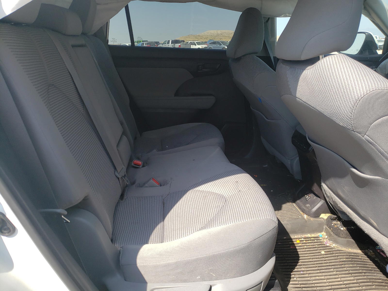 Photo 6 from auction – 2020 TOYOTA HIGHLANDER with VIN 5TDBZRBHXLS520259