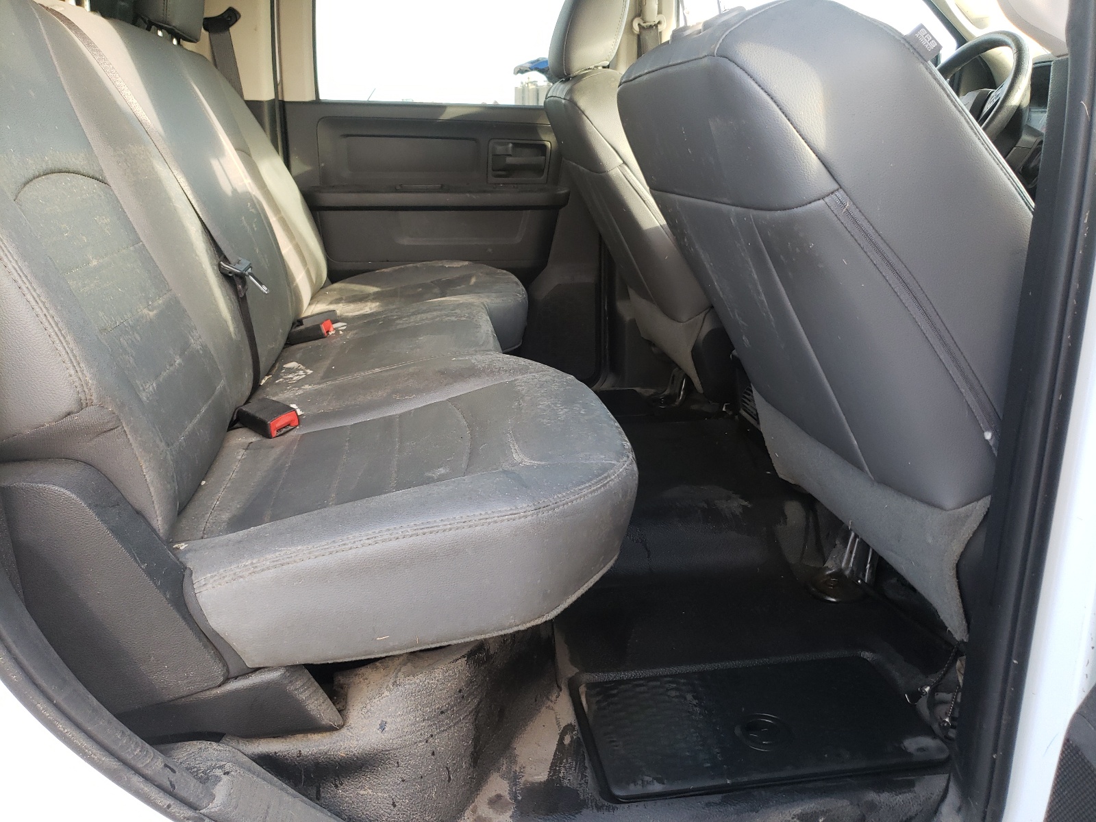 Photo 6 from auction – 2017 RAM 2500 ST with VIN 3C6UR4HJ4HG662593