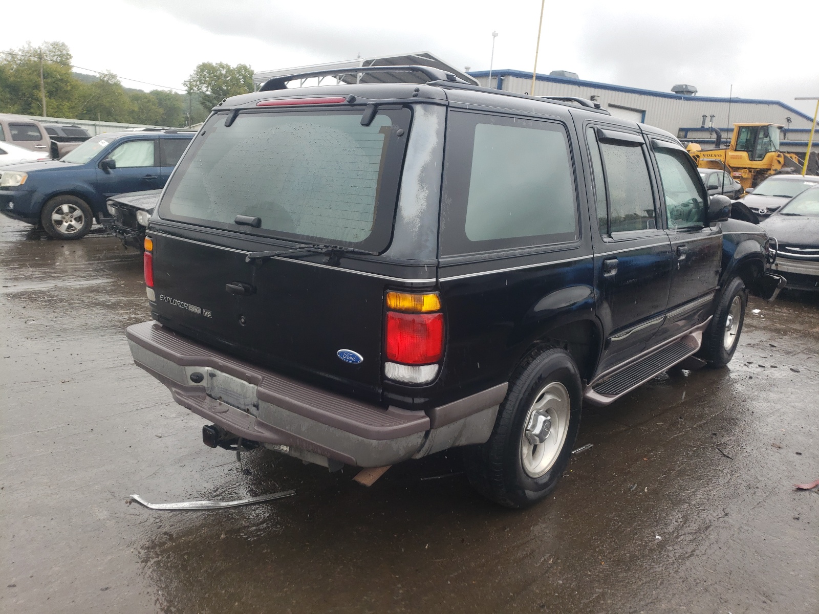 Zdjęcie 4 z aukcji – 1996 FORD EXPLORER z VIN 1FMDU32P1TZA37314