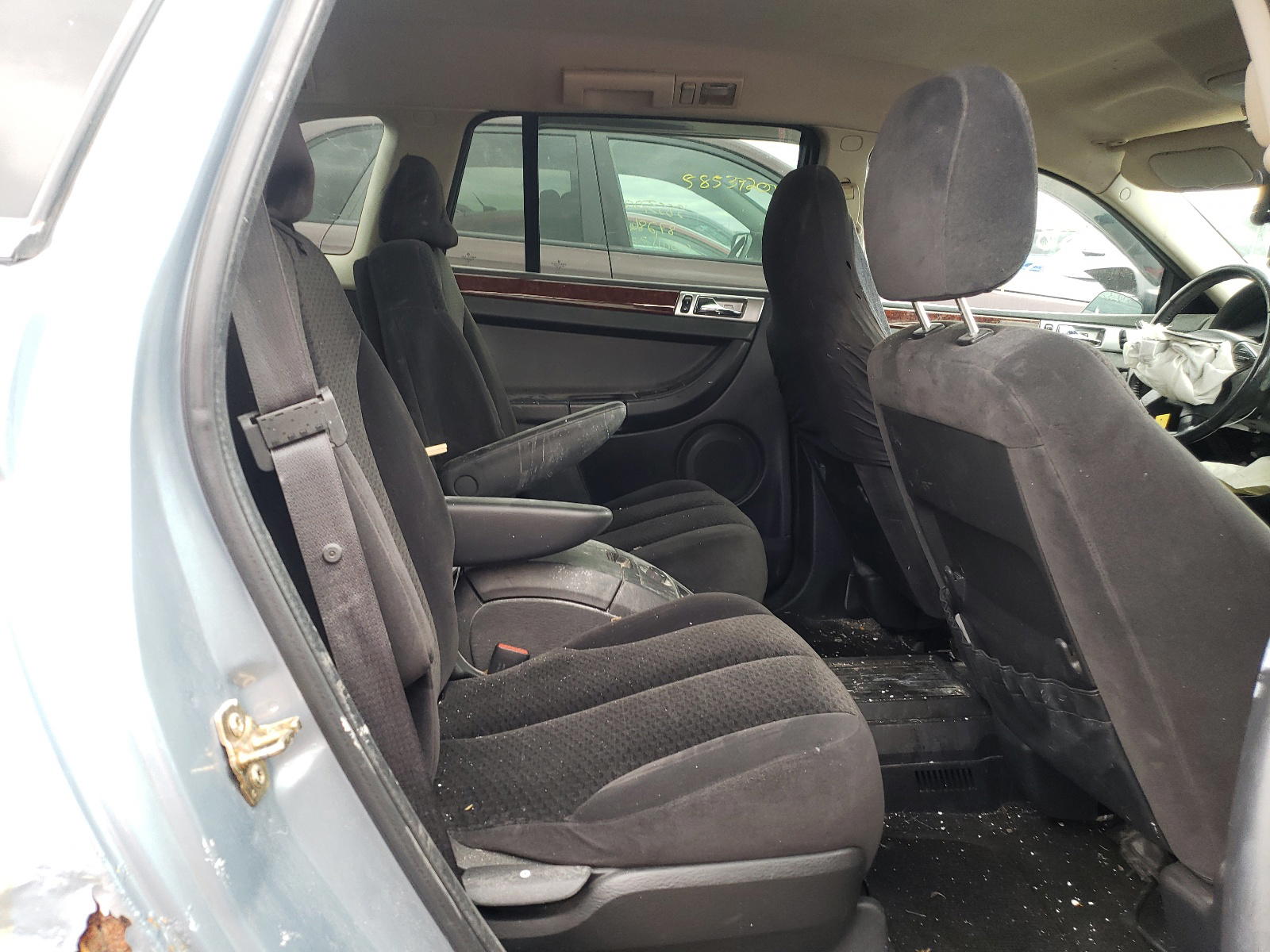 Photo 6 from auction – 2005 CHRYSLER PACIFICA with VIN 2C4GM68405R551930