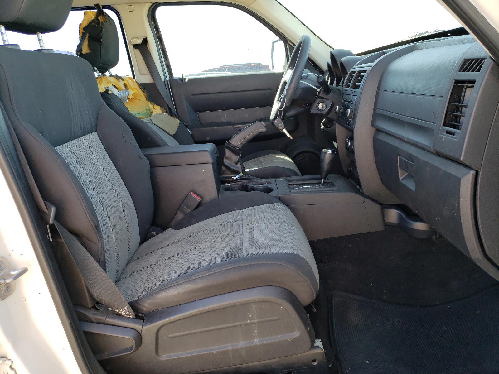 Photo 5 from auction – 2007 DODGE NITRO SXT with VIN 1D8GT28K17W596669