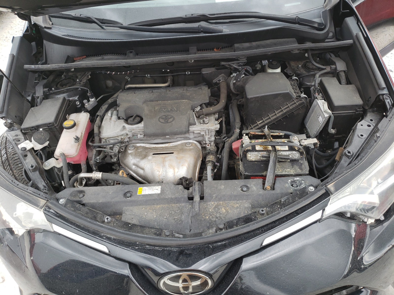 Photo 7 from auction – 2018 TOYOTA RAV4 ADVEN with VIN 2T3WFREV2JW414007