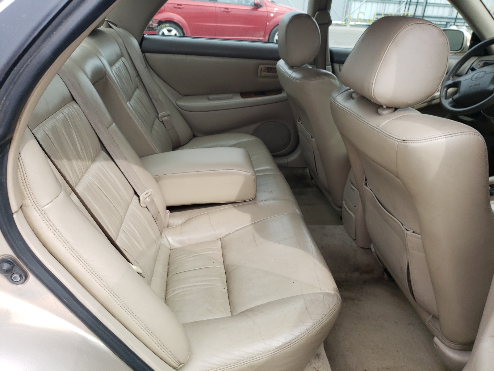 Photo 6 from auction – 1999 LEXUS ES 300 with VIN JT8BF28G9X5052548