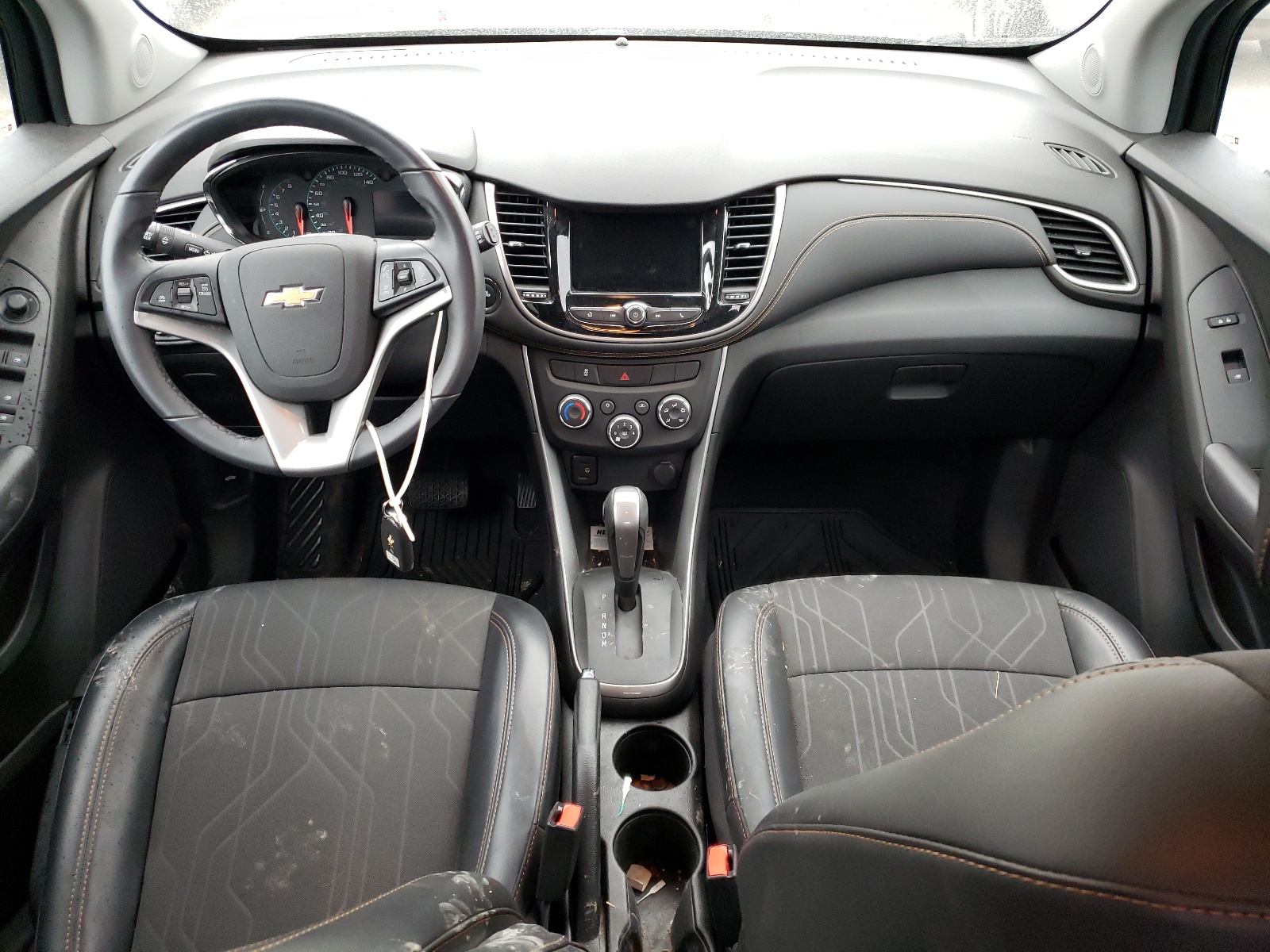 Photo 9 from auction – 2019 CHEVROLET TRAX 1LT with VIN 3GNCJLSB4KL172166