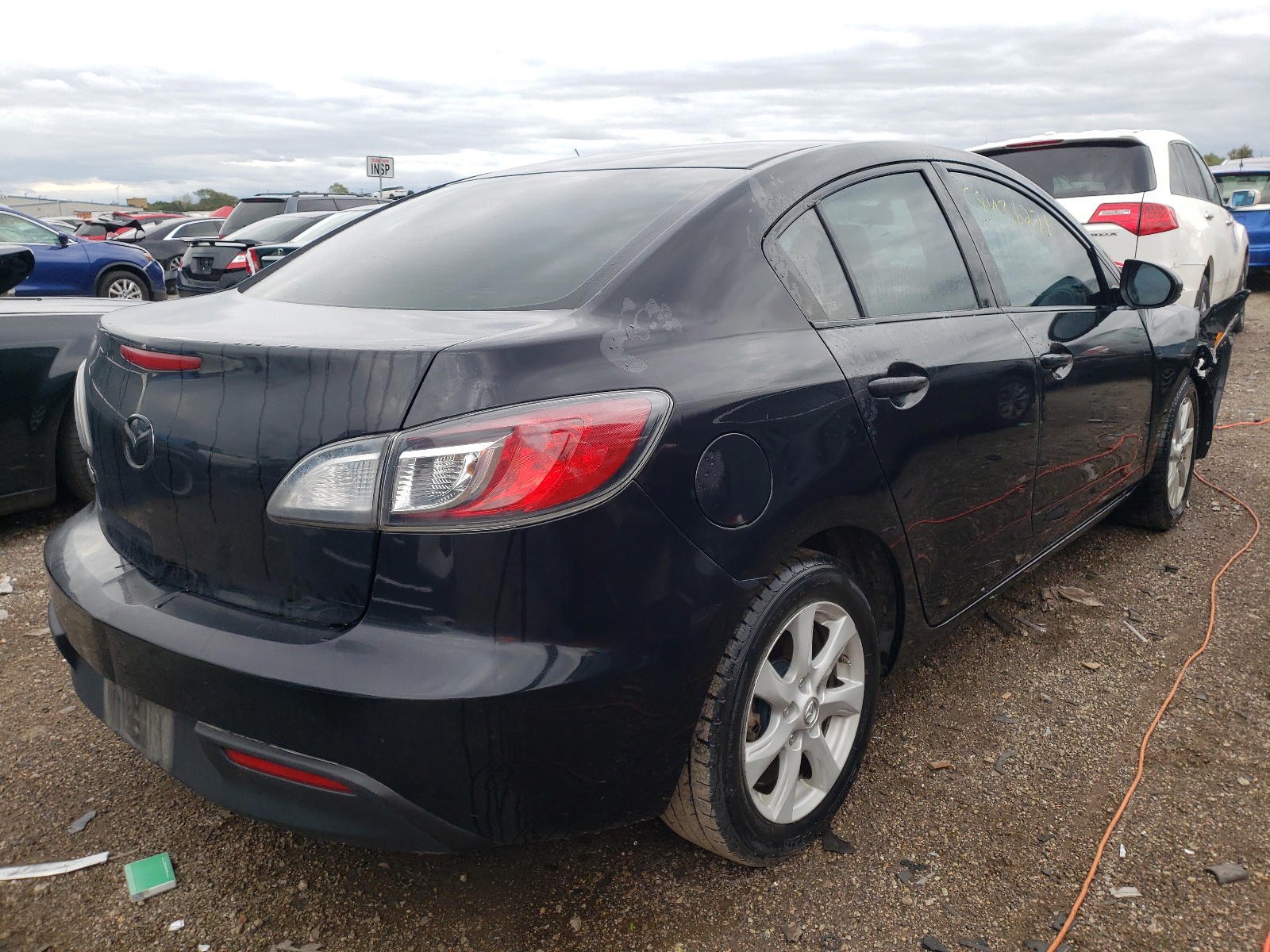 Photo 4 from auction – 2011 MAZDA 3 I with VIN JM1BL1VG8B1358617