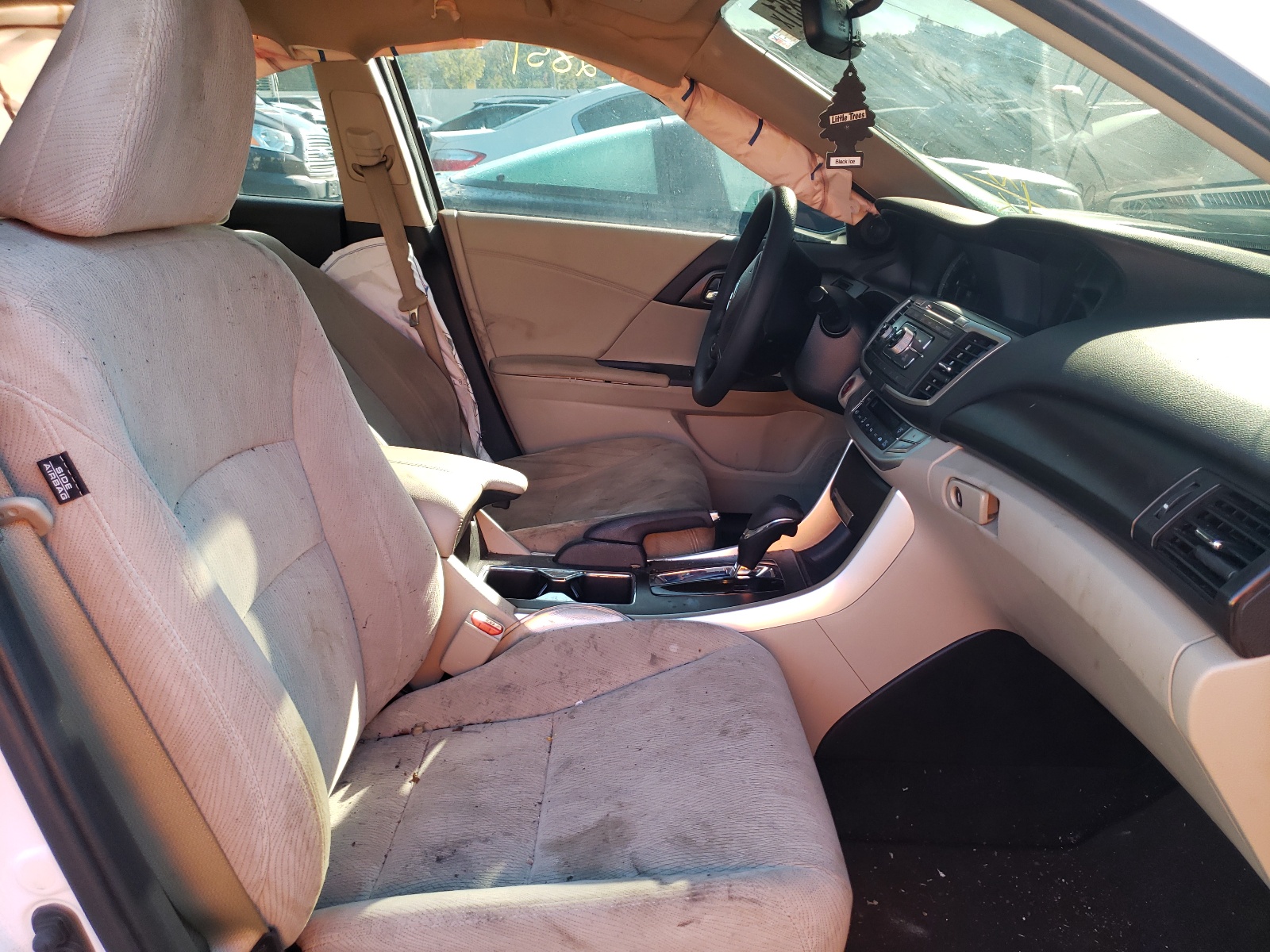 Photo 5 from auction – 2015 HONDA ACCORD EX with VIN 1HGCR2F78FA027227