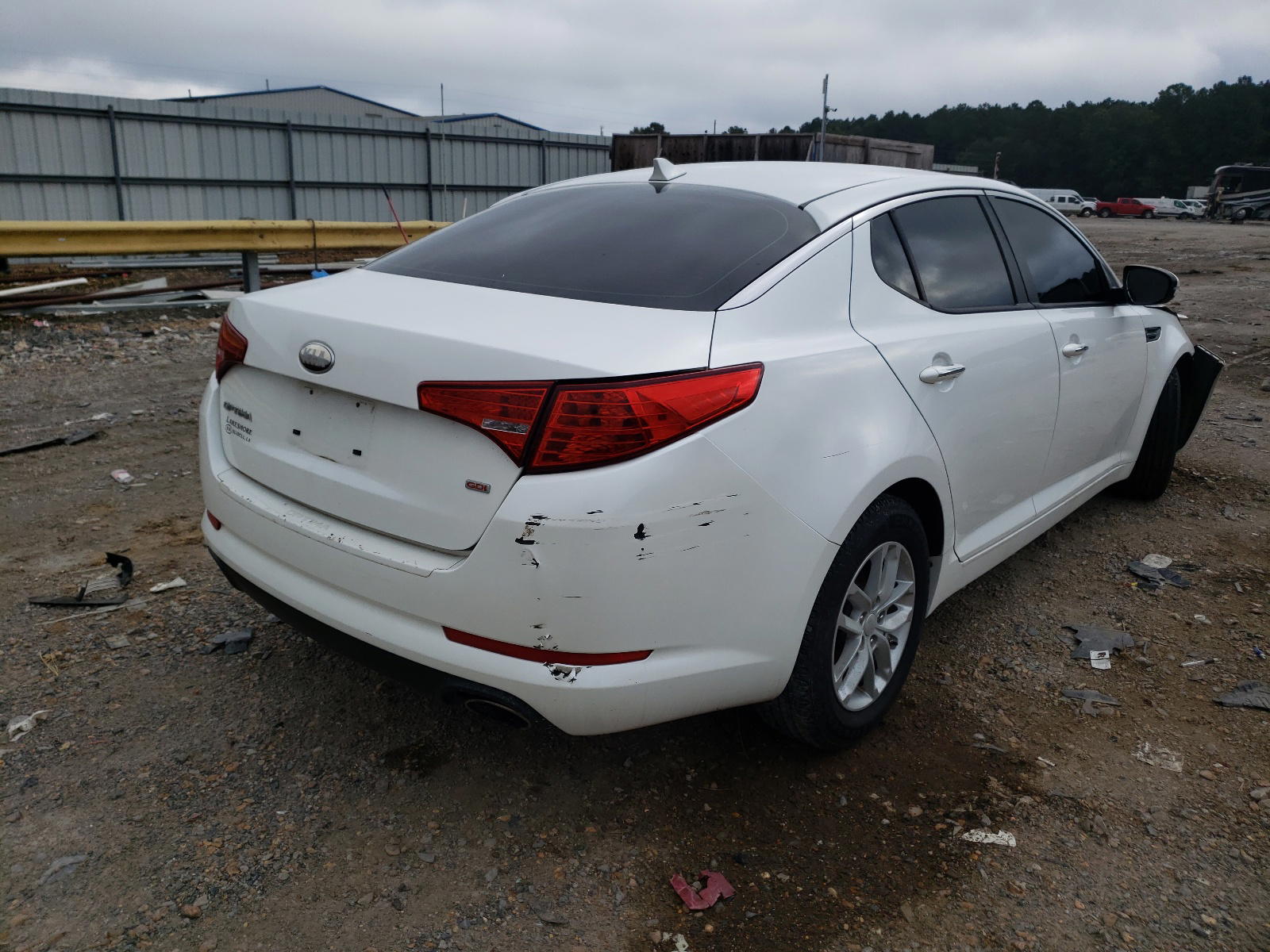 Photo 4 from auction – 2013 KIA OPTIMA LX with VIN KNAGM4A79D5351288