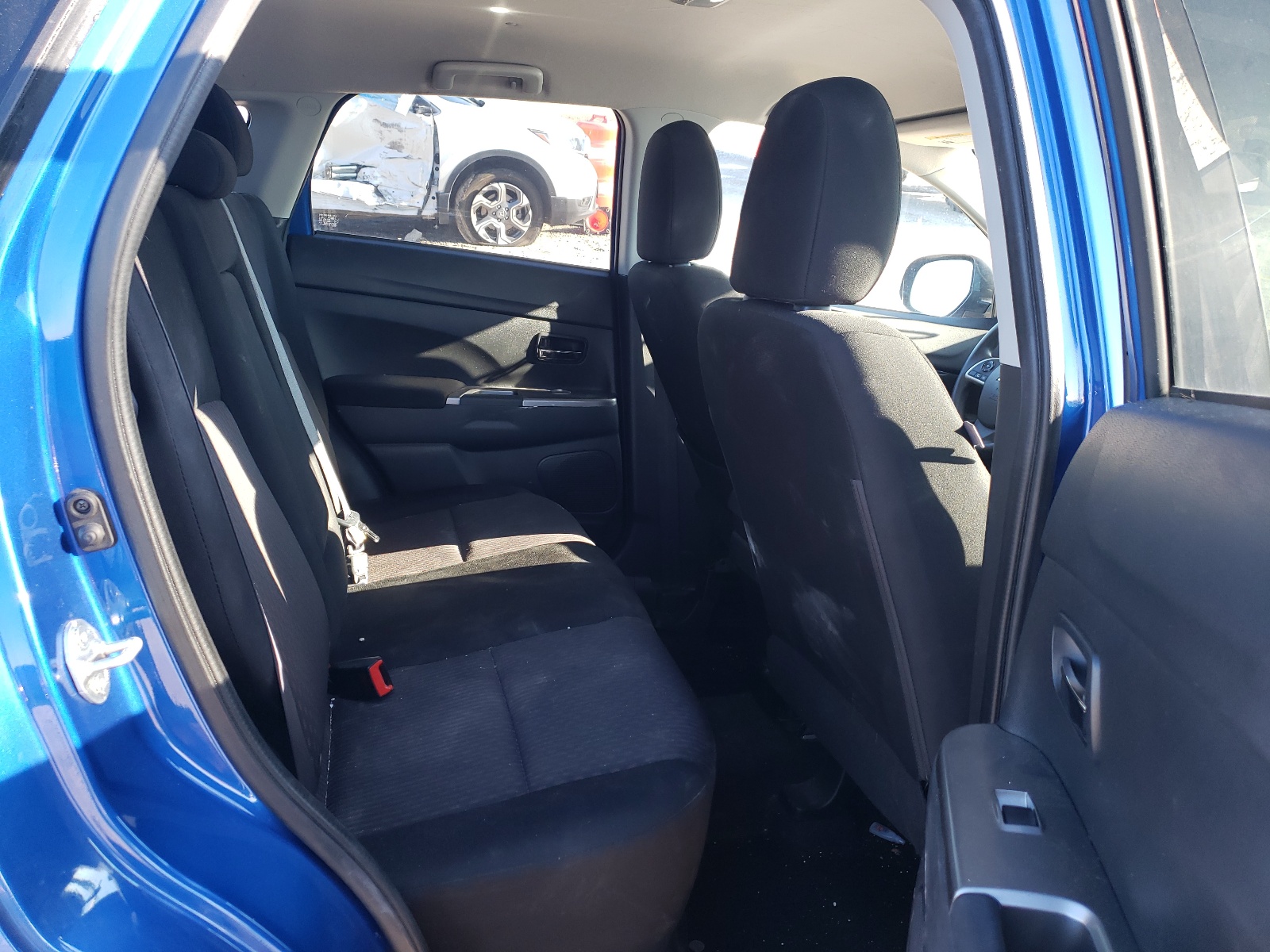 Photo 6 from auction – 2019 MITSUBISHI OUTLANDER with VIN JA4AP3AU2KU011736