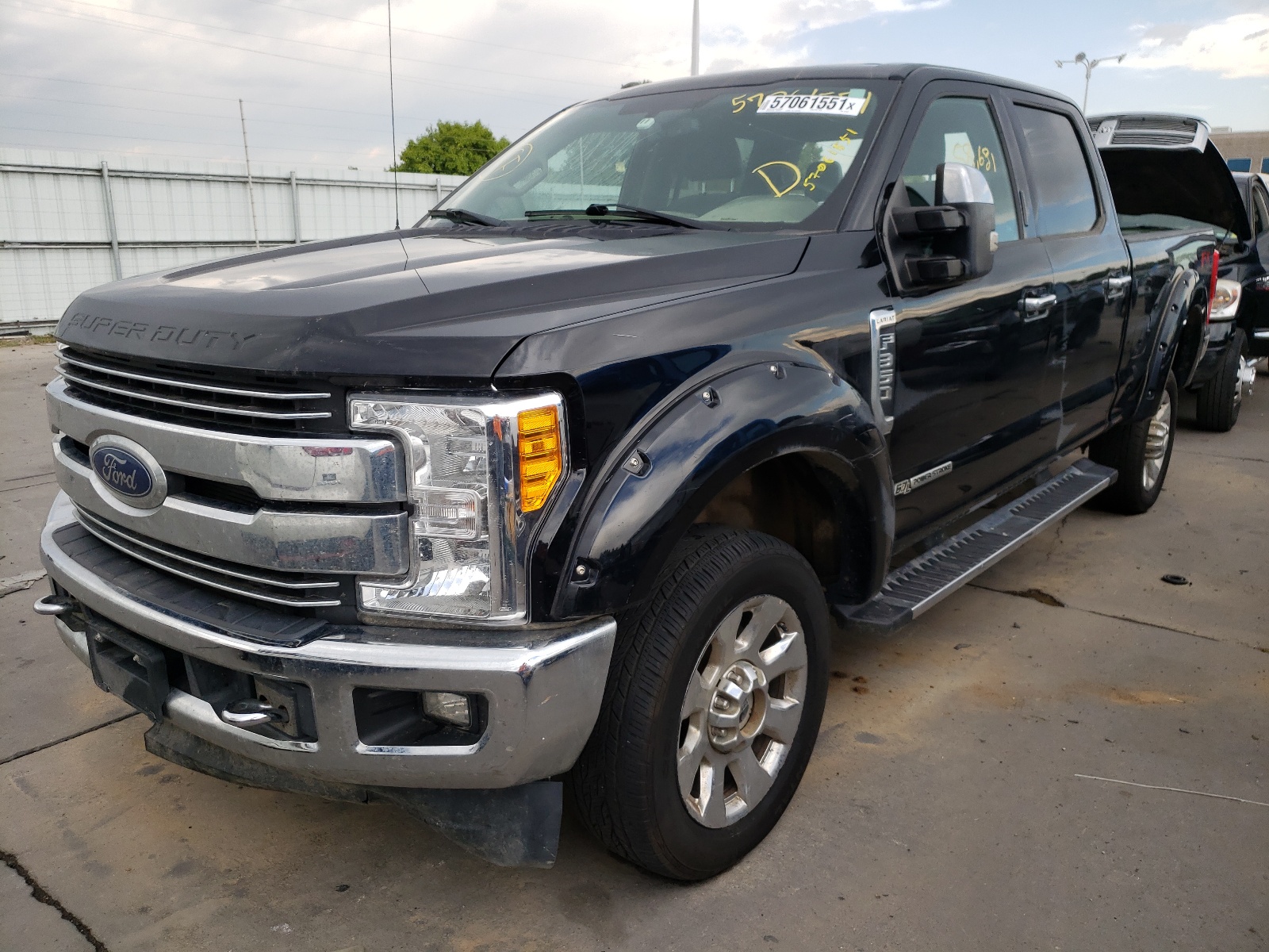 Photo 2 from auction – 2017 FORD F350 SUPER with VIN 1FT8W3BT7HED77837