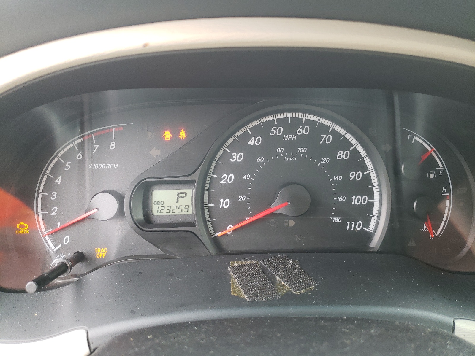 Photo 8 from auction – 2014 TOYOTA SIENNA LE with VIN 5TDKK3DC1ES485813
