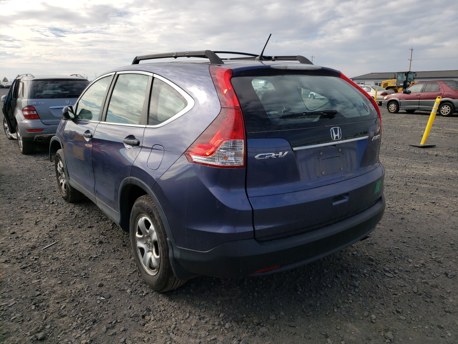 Photo 3 from auction – 2013 HONDA CR-V LX with VIN 2HKRM4H35DH666328