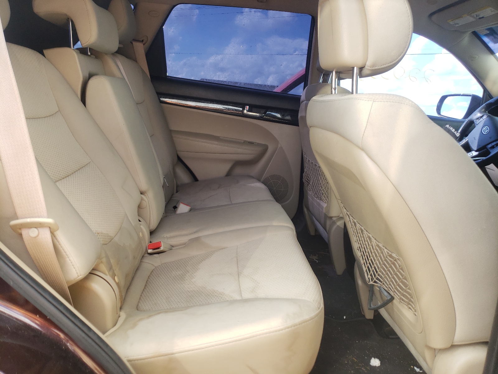 Photo 6 from auction – 2011 KIA SORENTO BA with VIN 5XYKT3A12BG147541