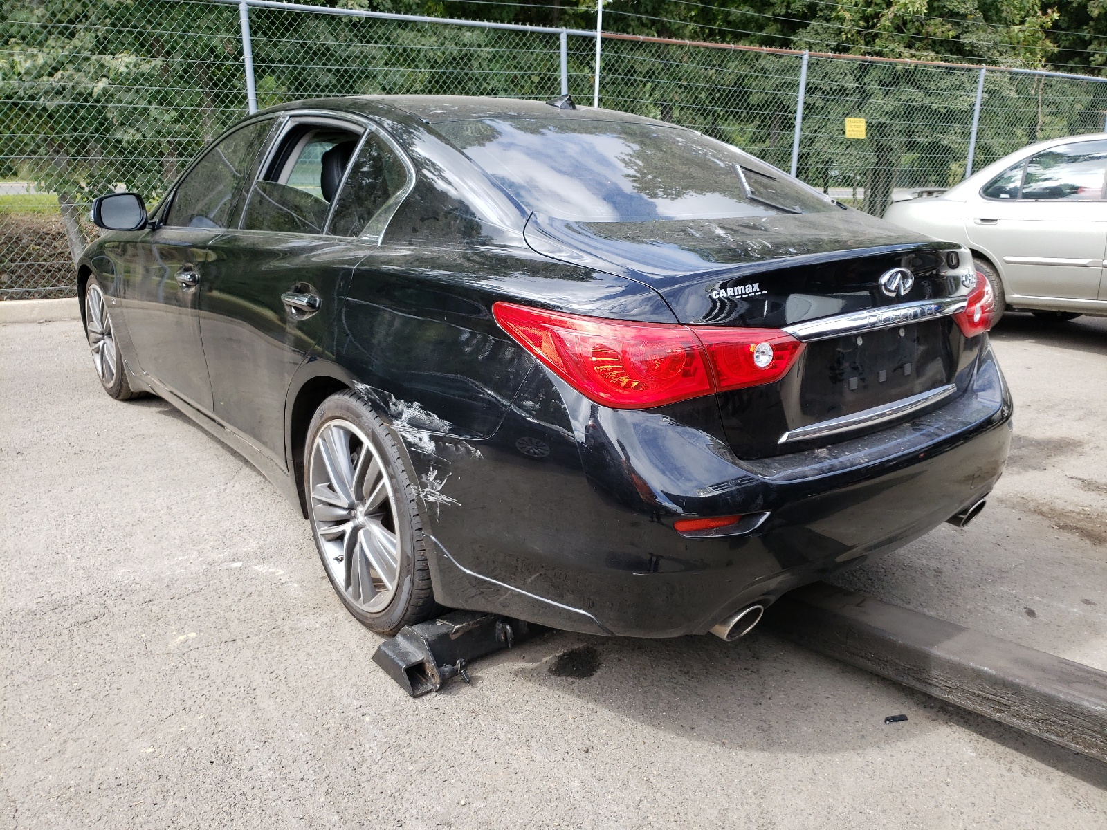 Photo 3 from auction – 2015 INFINITI Q50 BASE with VIN JN1BV7APXFM343367