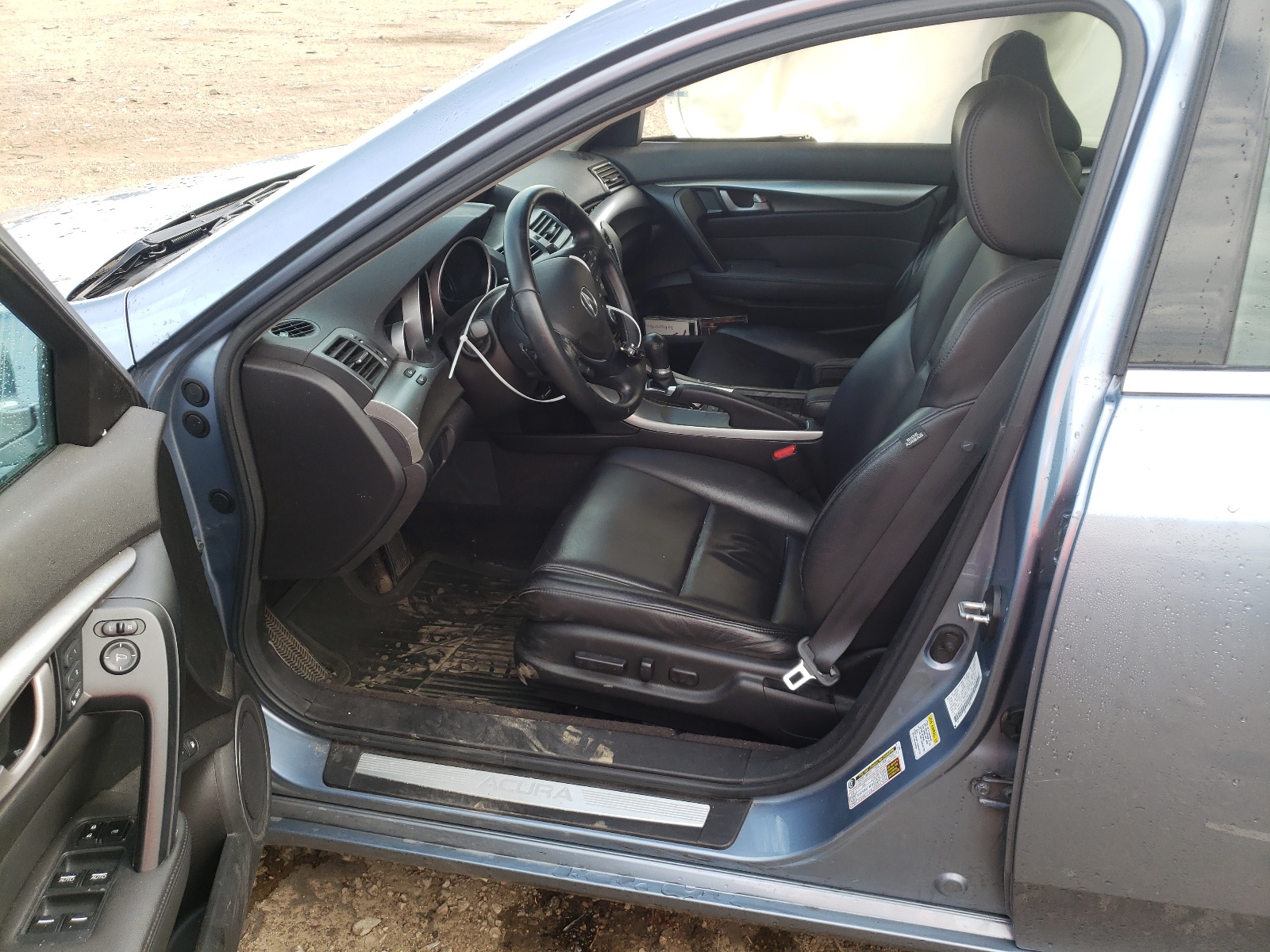 Photo 5 from auction – 2009 ACURA TL with VIN 19UUA86279A012418