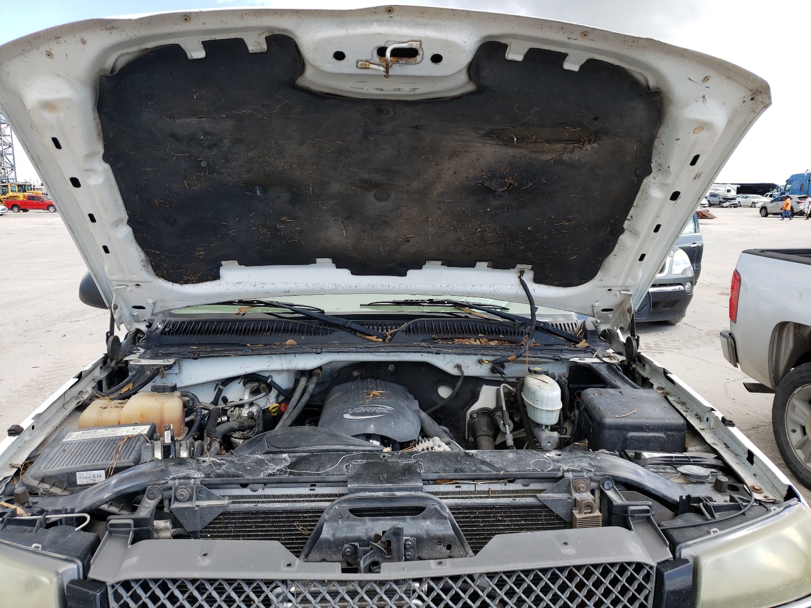 Zdjęcie 7 z aukcji – 2004 CHEVROLET SILVERADO z VIN 1GCHK29U04E105533