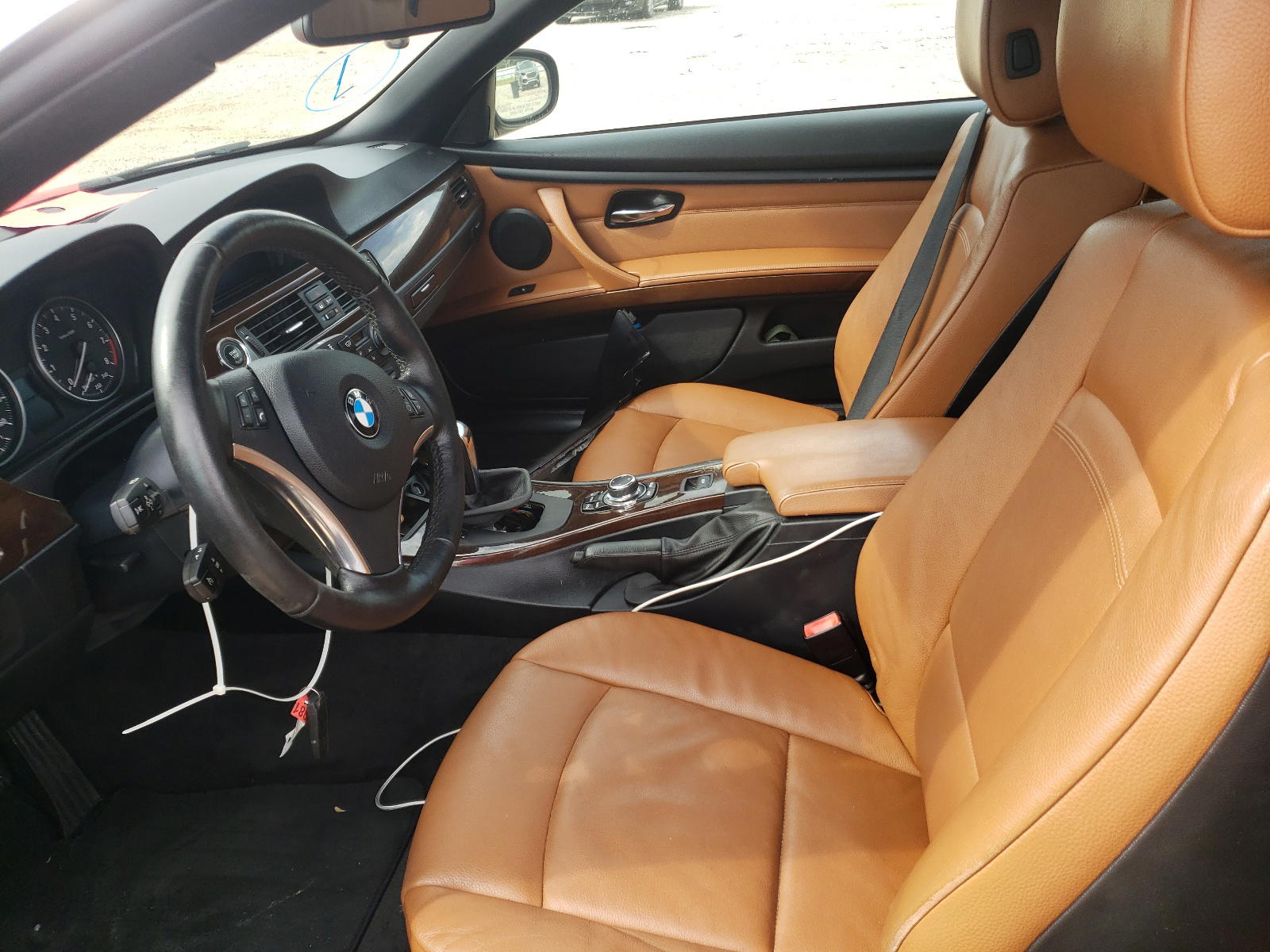 Photo 5 from auction – 2013 BMW 328 I with VIN WBADW3C59DJ525516