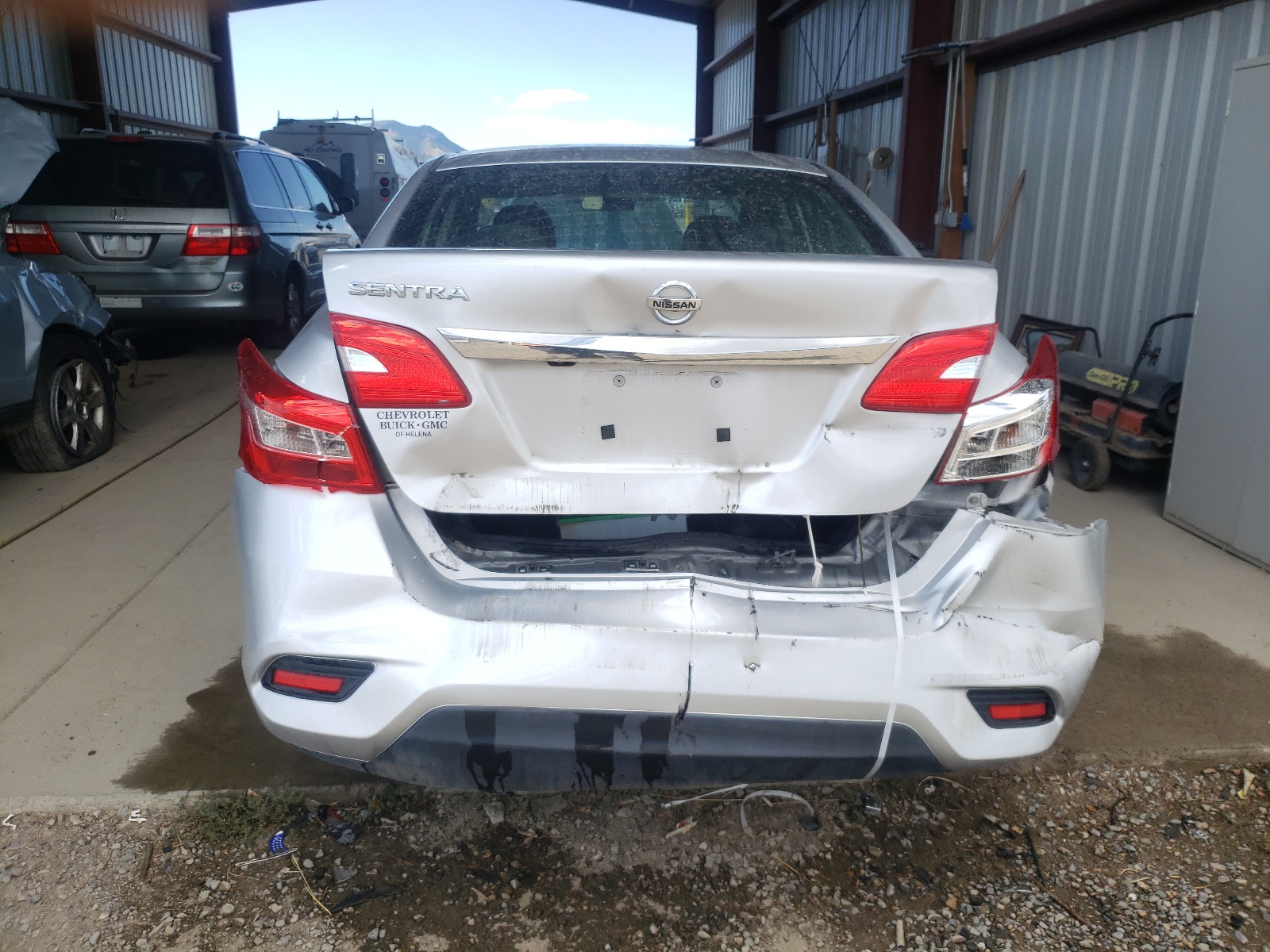 Photo 9 from auction – 2018 NISSAN SENTRA S with VIN 3N1AB7AP7JY327699
