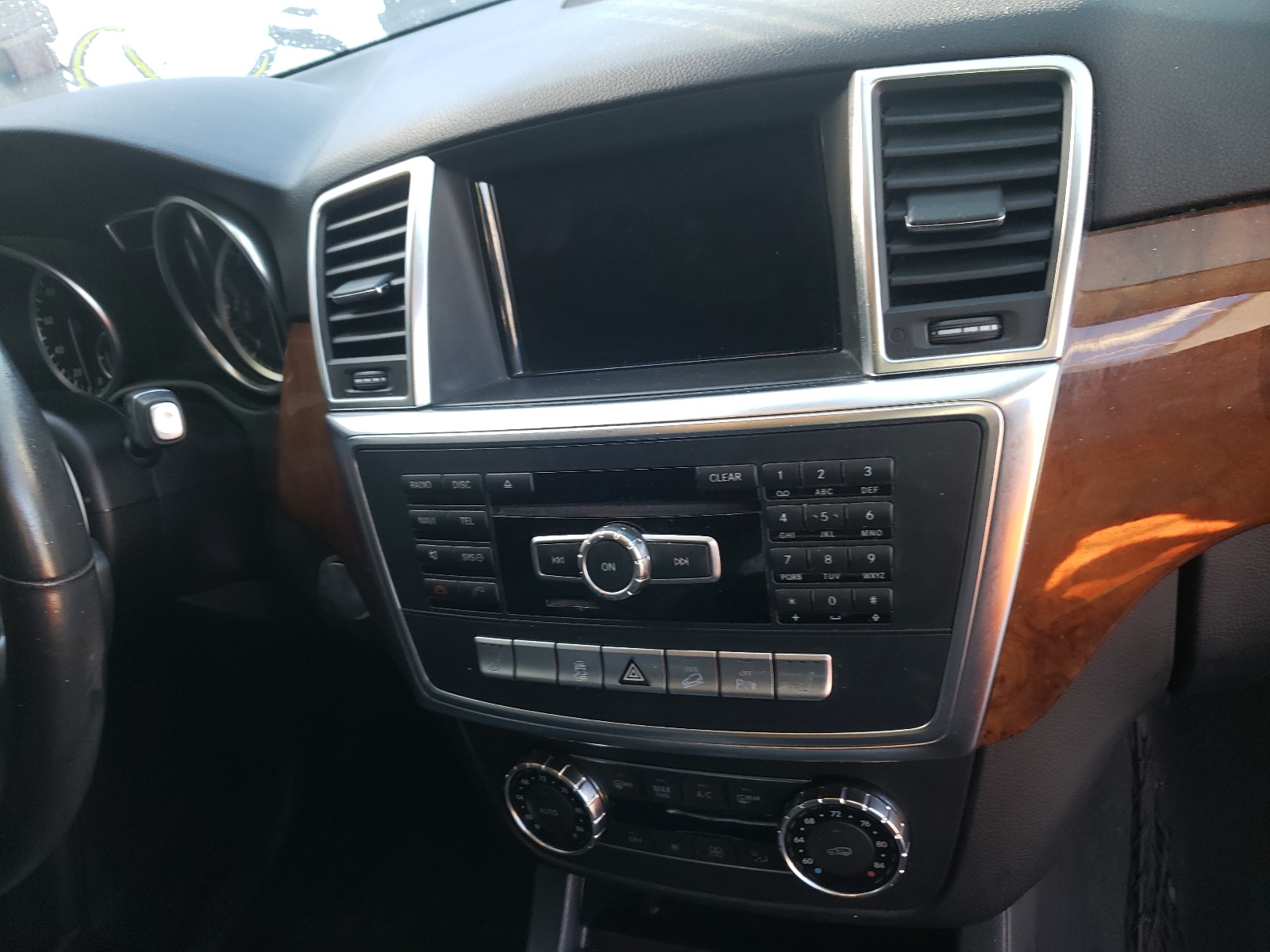 Photo 9 from auction – 2012 MERCEDES-BENZ ML 350 BLU with VIN 4JGDA2EB5CA028374