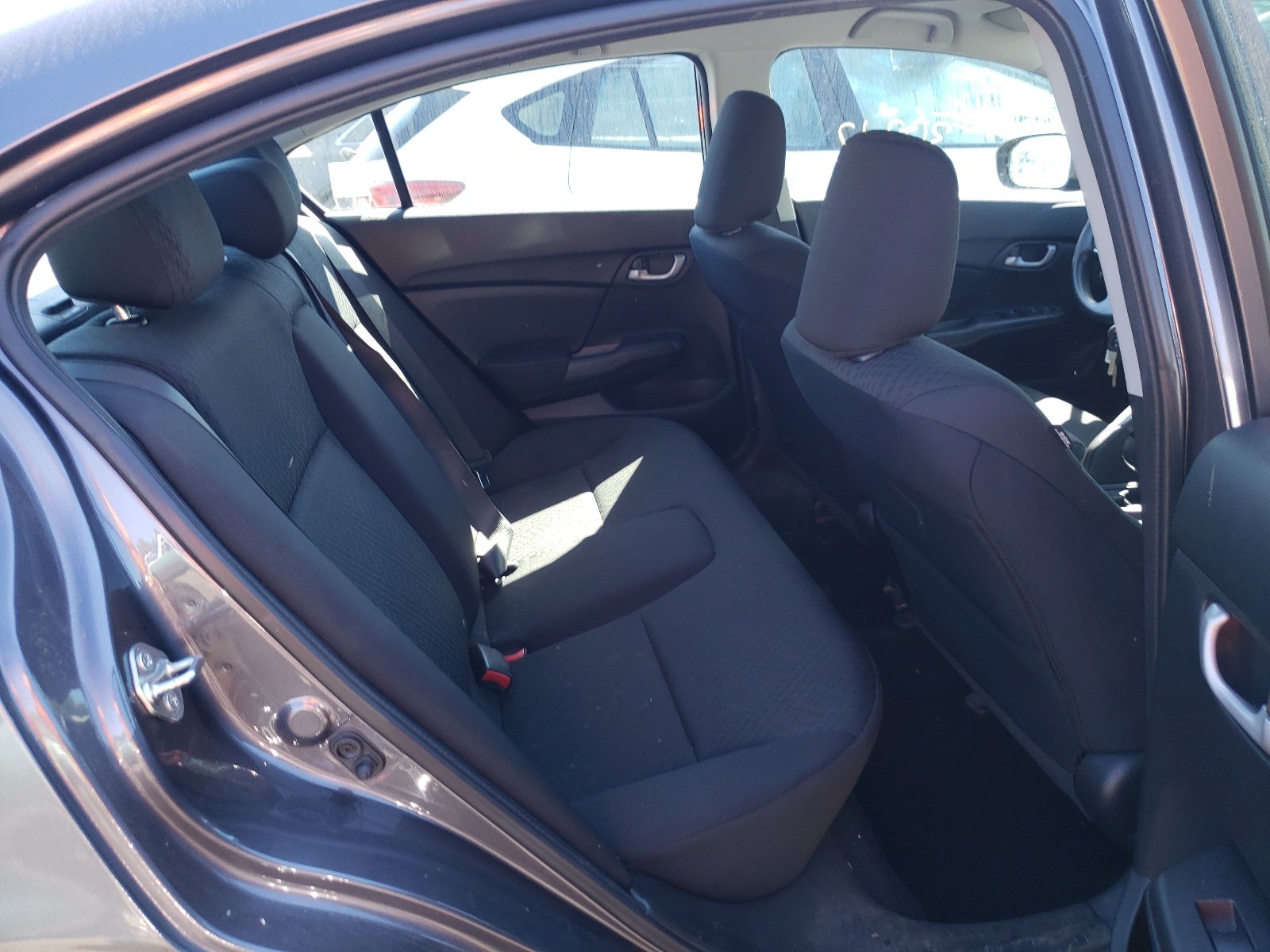 Photo 6 from auction – 2015 HONDA CIVIC LX with VIN 19XFB2F50FE273362