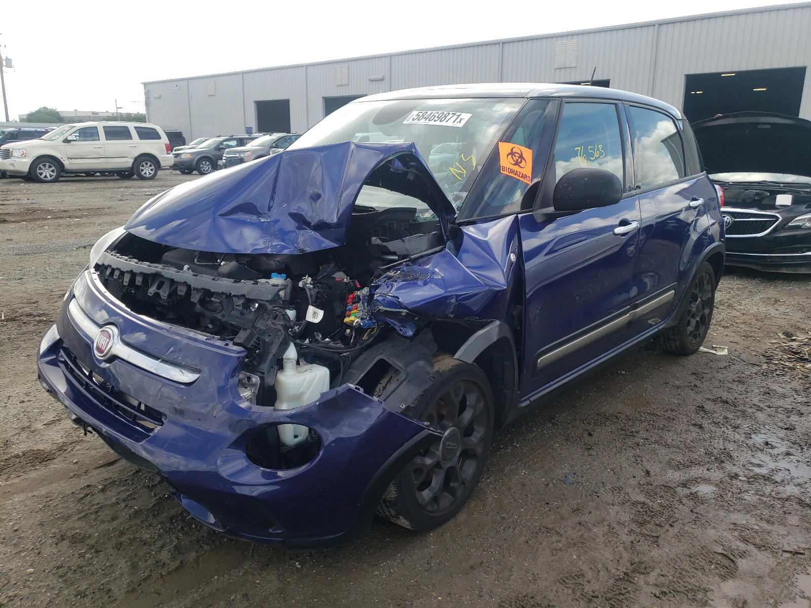 Photo 2 from auction – 2015 FIAT 500L TREKK with VIN ZFBCFADH2FZ032165
