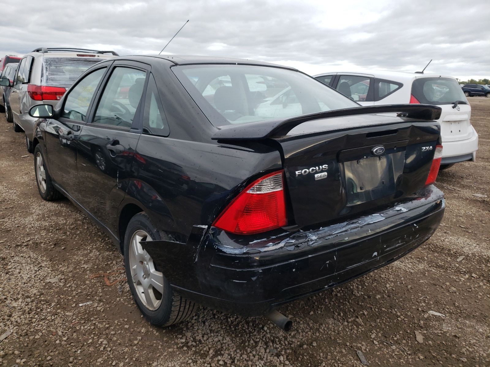 Photo 3 from auction – 2005 FORD FOCUS ZX4 with VIN 1FAFP34N35W262697