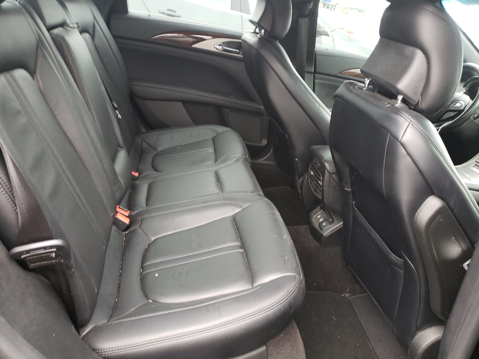 Photo 6 from auction – 2019 LINCOLN MKZ RESERV with VIN 3LN6L5LU9KR622012