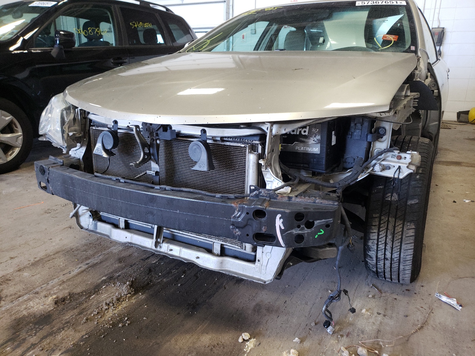 Photo 9 from auction – 2014 TOYOTA CAMRY LE with VIN 4T4BF1FK5ER428508