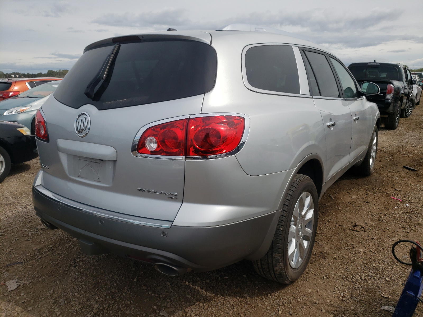 Photo 4 from auction – 2012 BUICK ENCLAVE with VIN 5GAKVDED4CJ393336