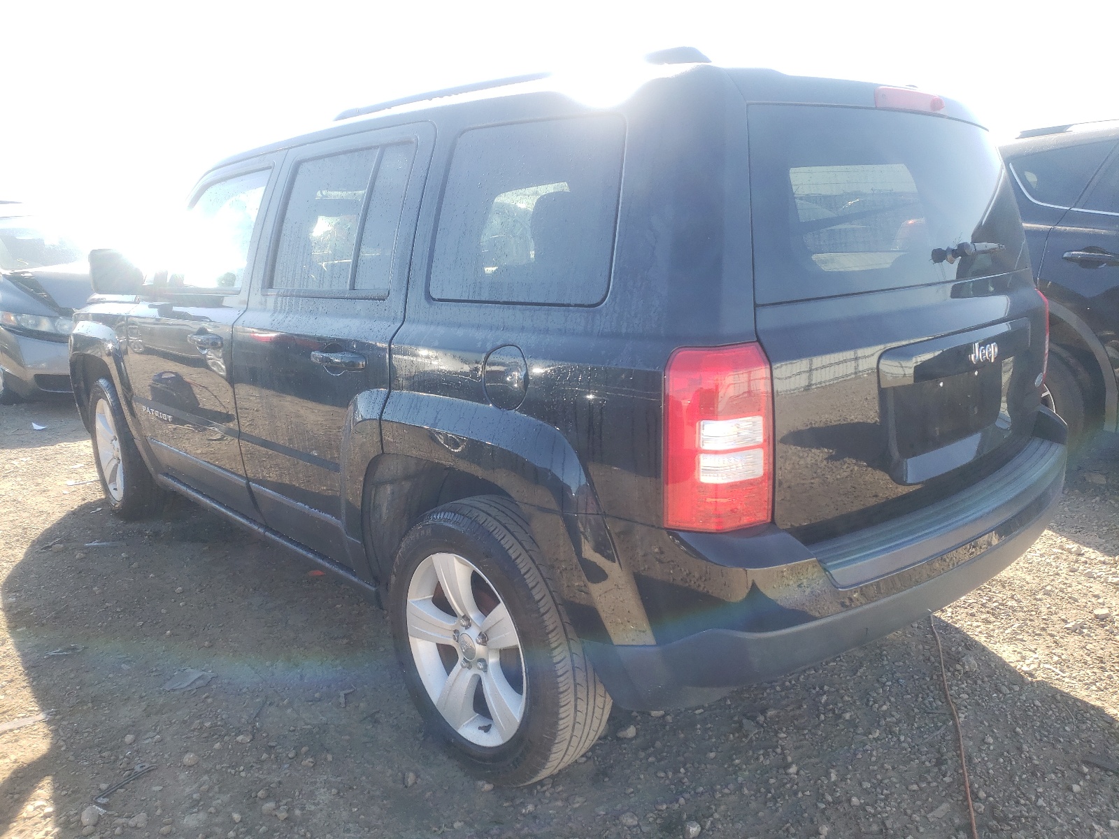Photo 3 from auction – 2017 JEEP PATRIOT LA with VIN 1C4NJPFBXHD183741