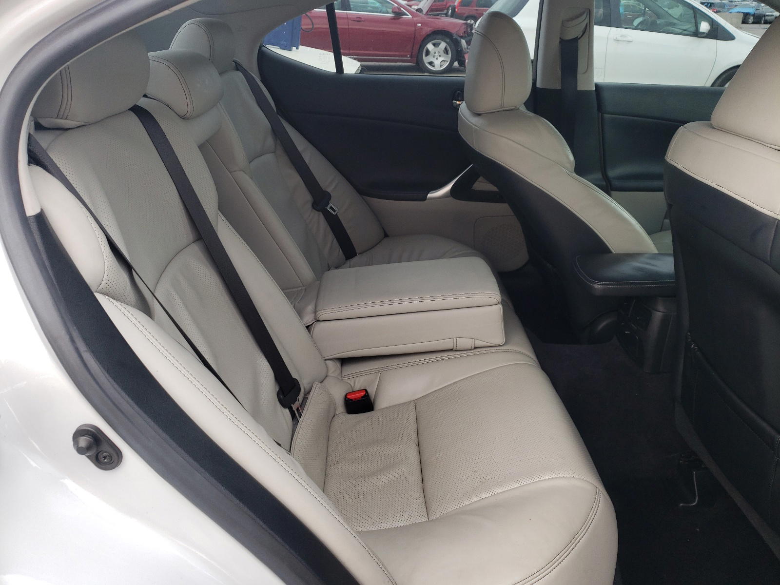 Photo 6 from auction – 2010 LEXUS IS 250 with VIN JTHCF5C29A5037203