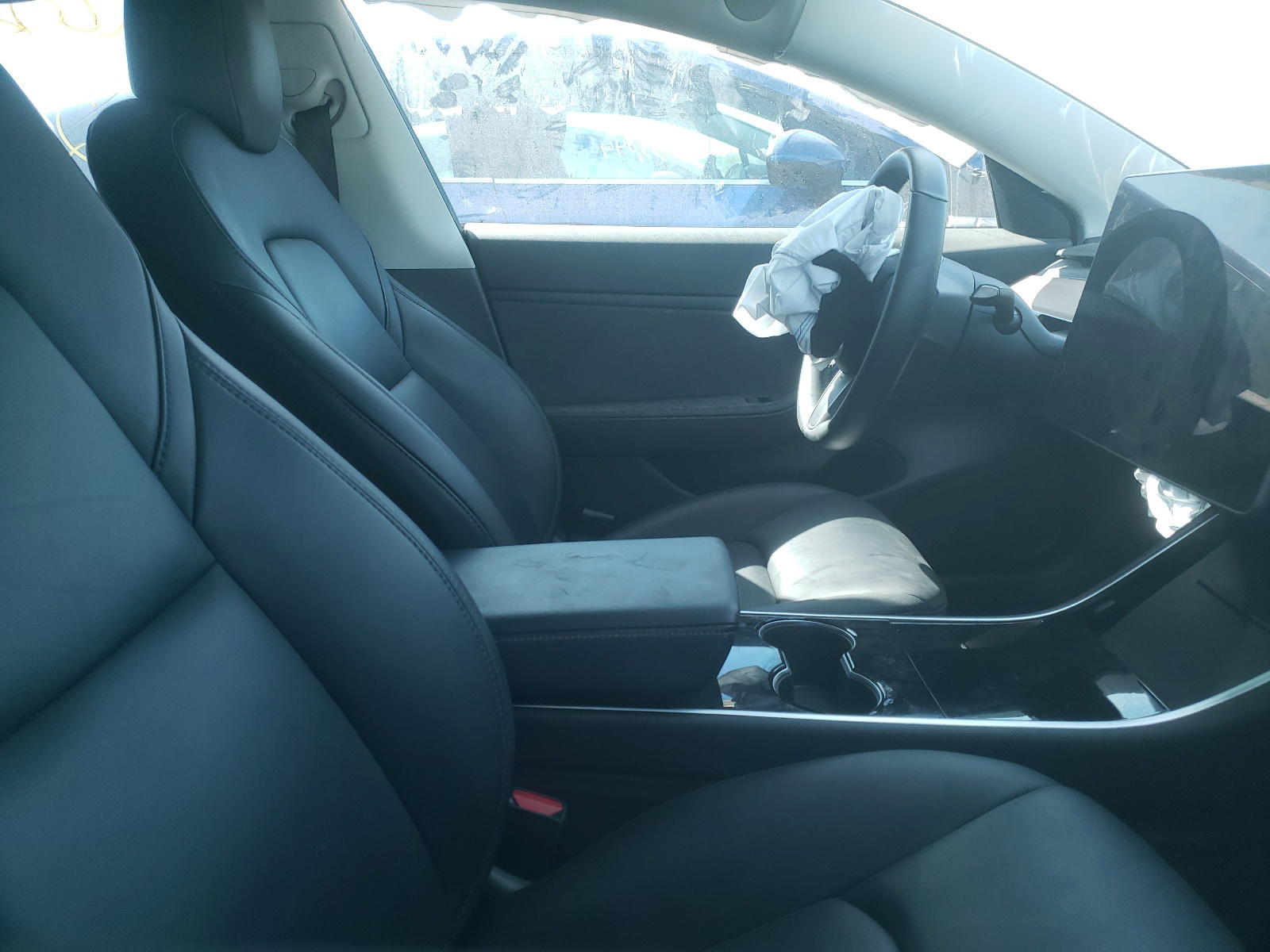 Photo 5 from auction – 2019 TESLA MODEL 3 with VIN 5YJ3E1EA2KF399441