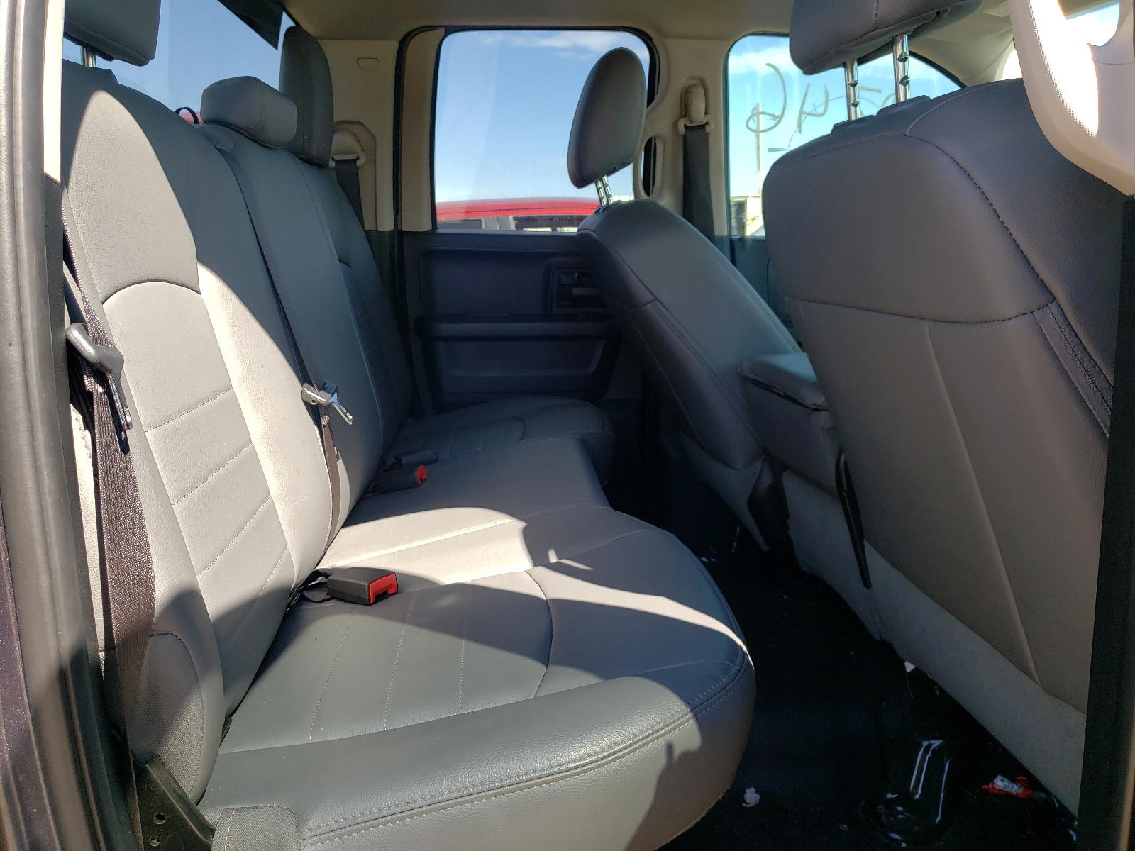 Photo 6 from auction – 2018 RAM 1500 ST with VIN 1C6RR6FT3JS131678