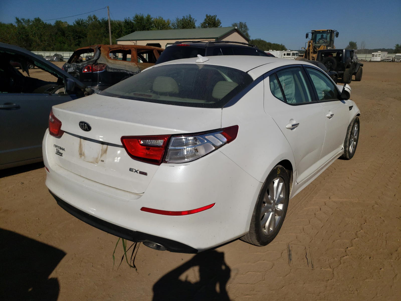 Photo 4 from auction – 2015 KIA OPTIMA with VIN 5XXGN4A77FG361011